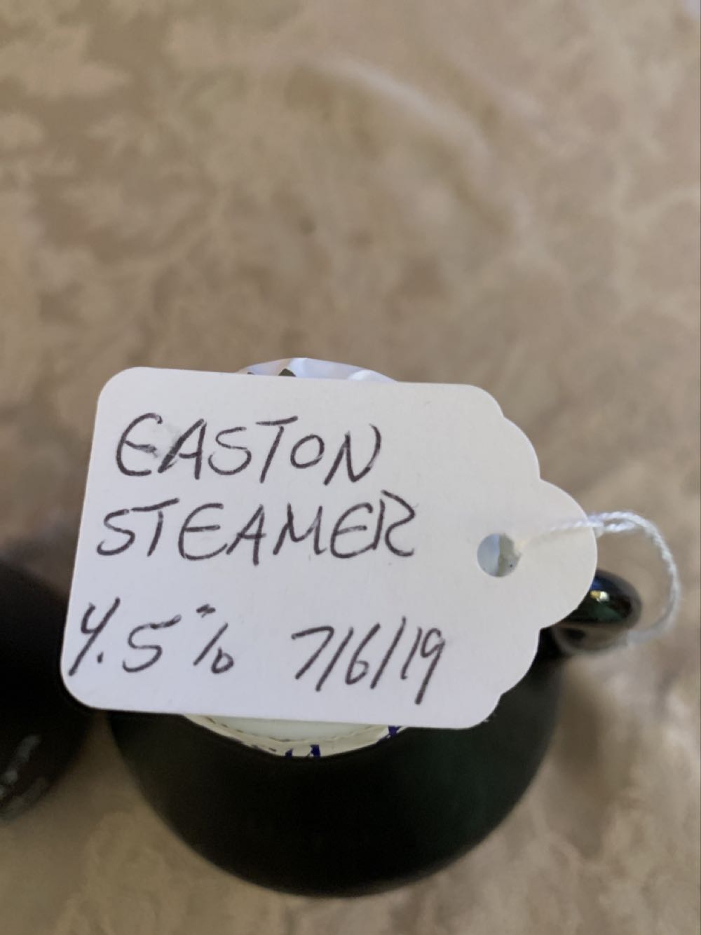 Easton Steamer - Weyerbacher Brewing Company (32 FL OZ) alcohol collectible - Main Image 2