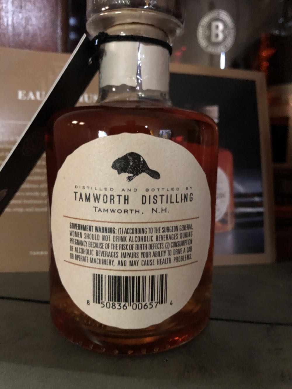 Tamworth Eau De Musc - Tamworth (200 mL) alcohol collectible [Barcode 850836006574] - Main Image 2