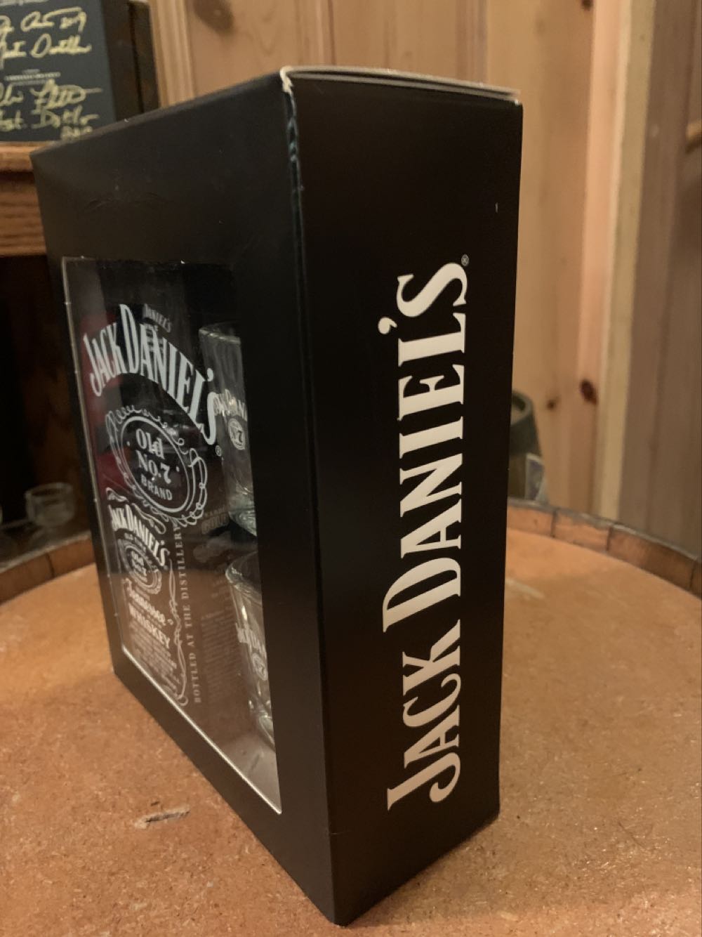 375ml Box Set - Jack Daniel‘s Distillery alcohol collectible [Barcode 082184234136] - Main Image 2