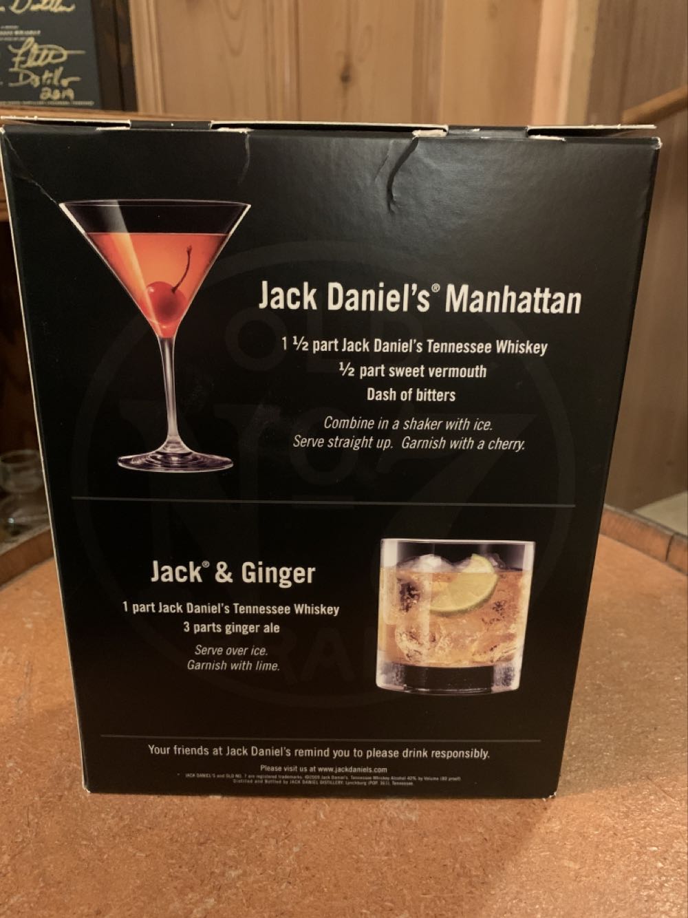 375ml Box Set - Jack Daniel‘s Distillery alcohol collectible [Barcode 082184234136] - Main Image 3