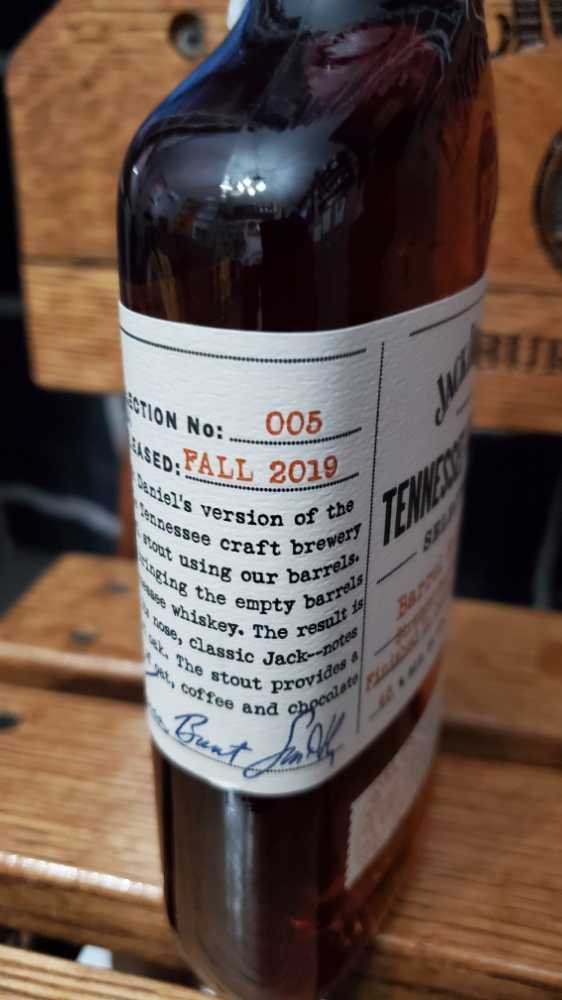 Tennessee Tasters Barrel Reunion #2 - Jack Daniel‘s Distillery (375 mL) alcohol collectible [Barcode 082184004562] - Main Image 2