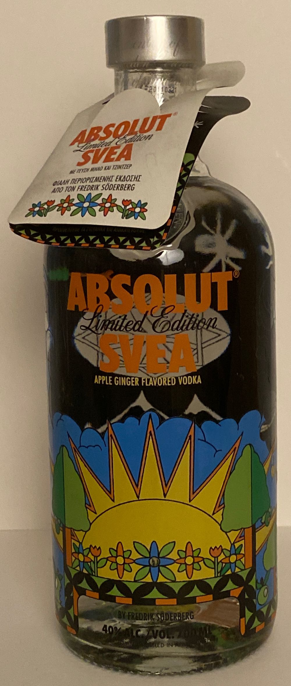 Absolut Svea - Absolut Spirits Co. (700 mL) alcohol collectible [Barcode 7312040550869] - Main Image 2