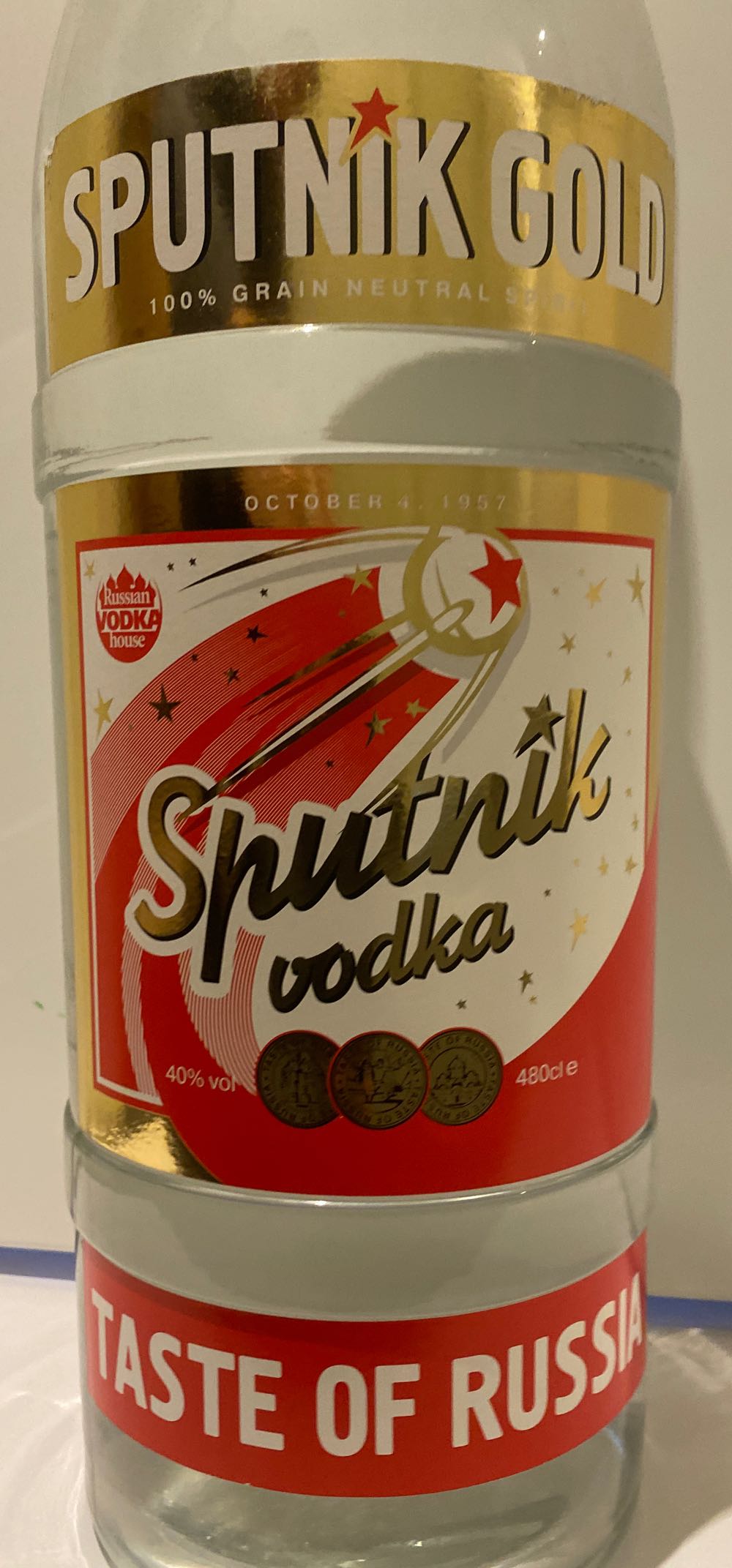 Sputnik Gold Vodka 480cl - Russian Vodka House (4800 mL) alcohol collectible - Main Image 2