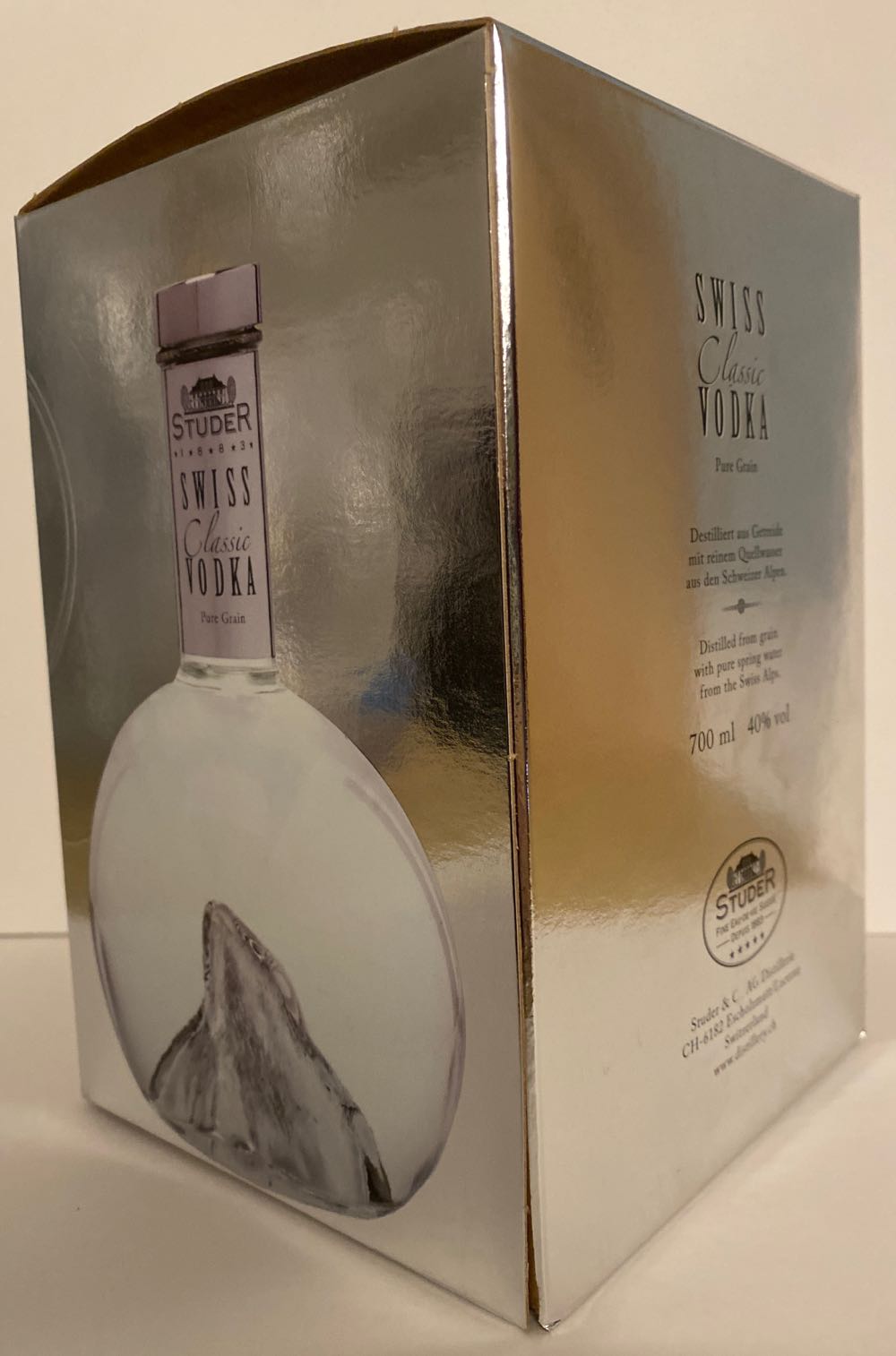 Studer Swiss Classic Vodka 40% Vol. 07l - Studer & C AG Distillery (700 mL) alcohol collectible [Barcode 7610621002517] - Main Image 3