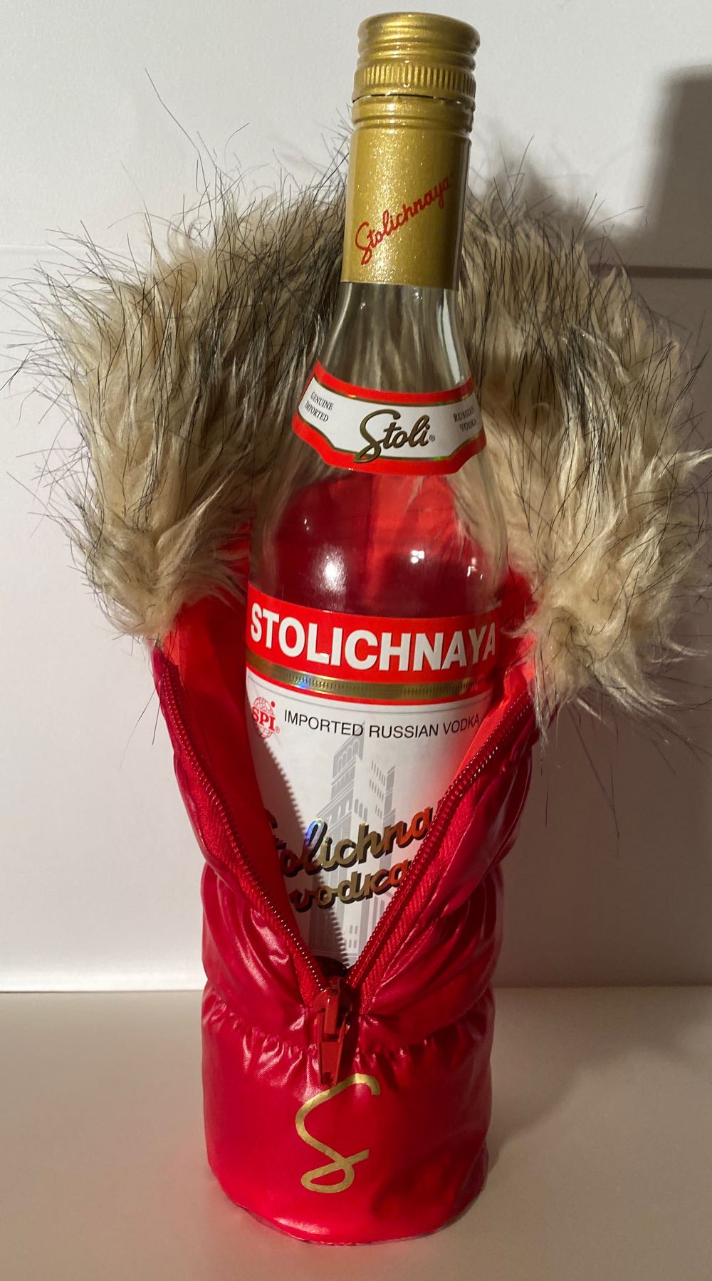 Stolichnaya Xmas Pack - Stoli Group (700 mL) alcohol collectible [Barcode 9005701014319] - Main Image 2