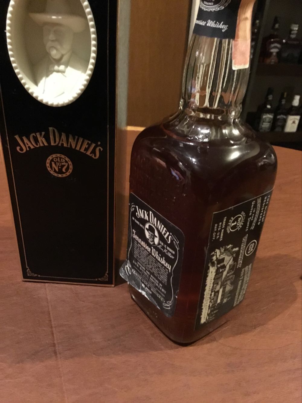 Black Label Cameo 2 of 2 Jack - Jack Daniel Distillery (1 L) alcohol collectible - Main Image 2