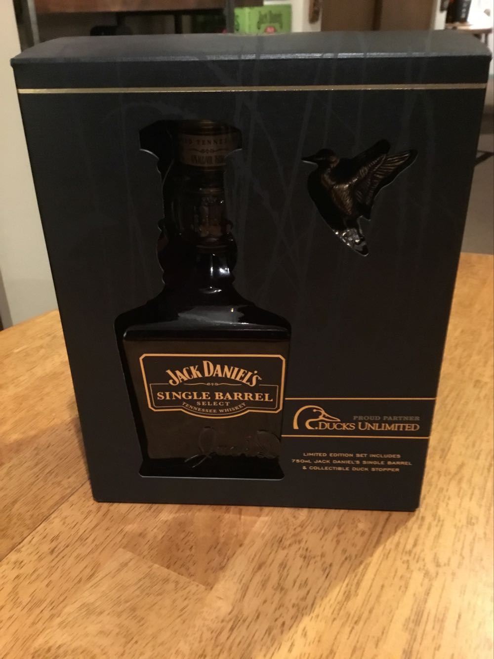 Ducks Unlimited California 2019 - Jack Daniel Distillery (750 mL) alcohol collectible - Main Image 3