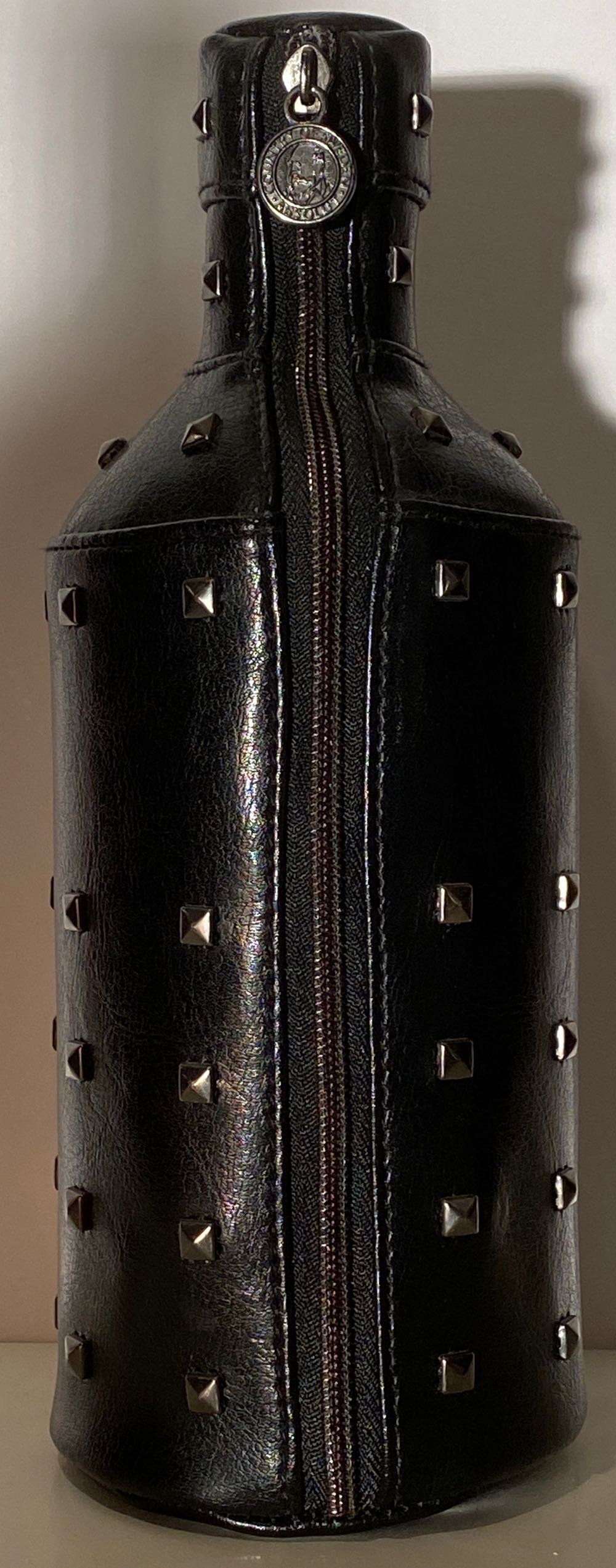 Absolut Rock Edition 70 Cl - The Absolut Company (700 mL) alcohol collectible - Main Image 2