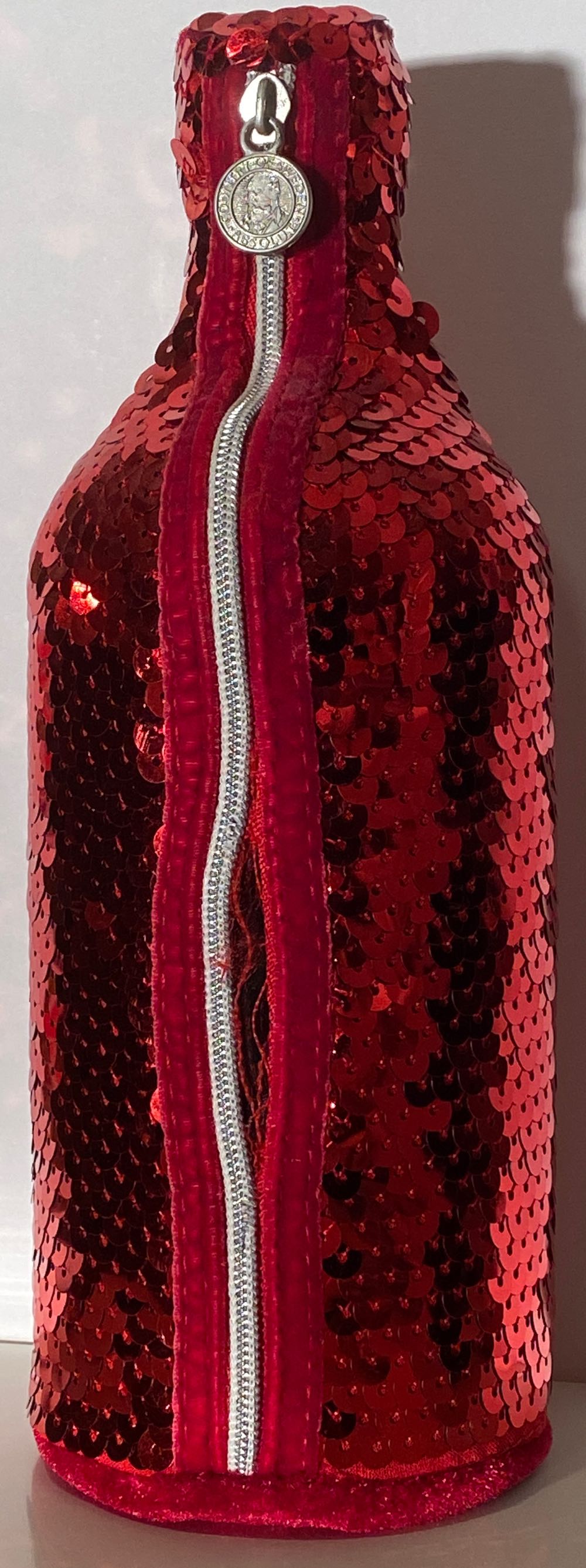 Absolut Masquerade Limited Edition - The Absolut Company (700 mL) alcohol collectible - Main Image 2