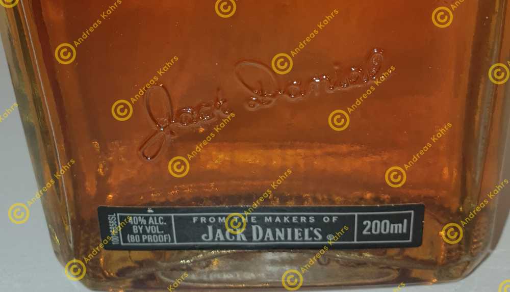 Gentleman Jack - Gen 5 - Non-Etched - Jack Daniel Distillery (50.200 mL) alcohol collectible [Barcode 082184035016] - Main Image 3