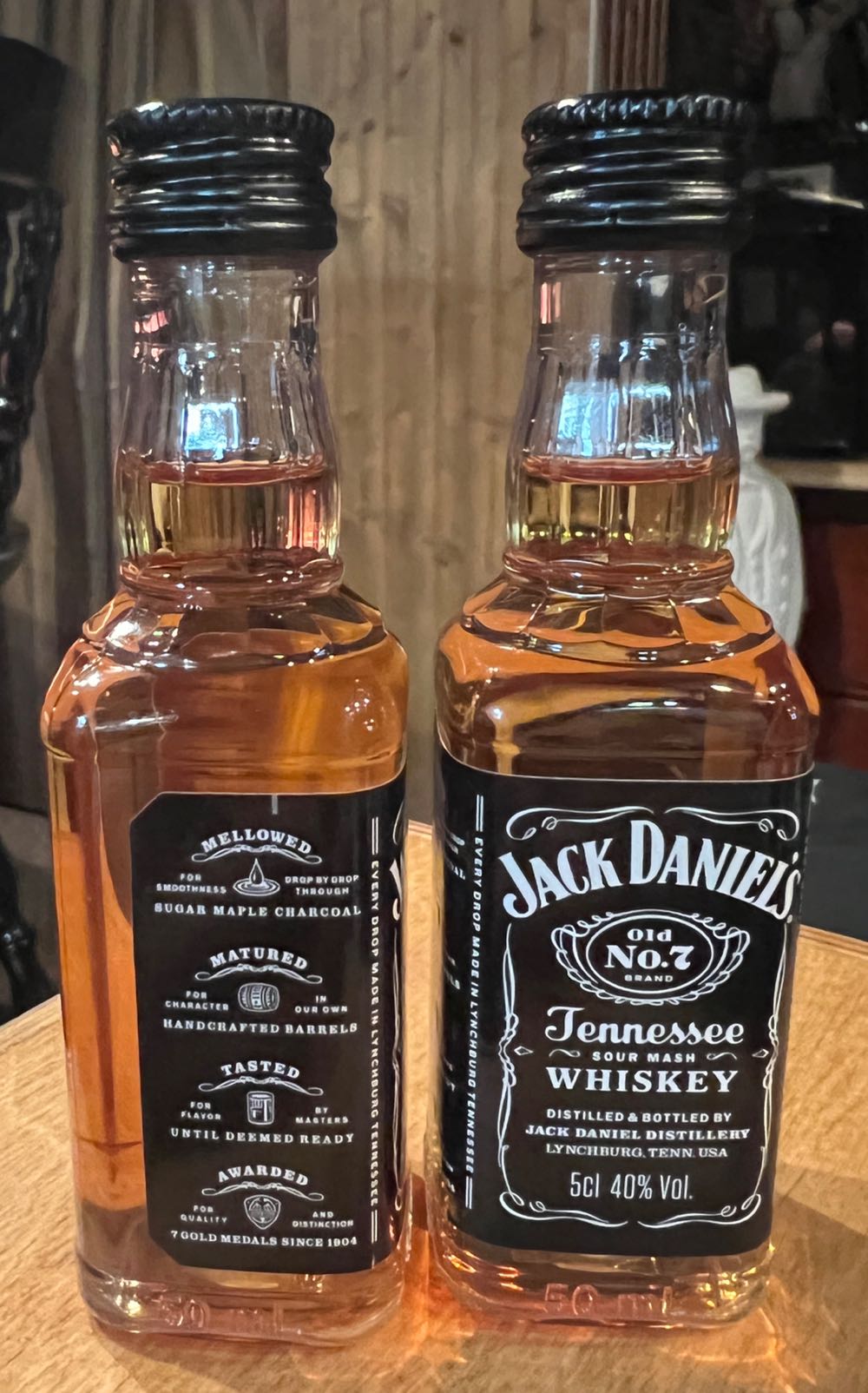 Black Label - 5cl (Plastic Bottle)  - Jack Daniel Distillery (50 mL) alcohol collectible [Barcode 5099873046258] - Main Image 2
