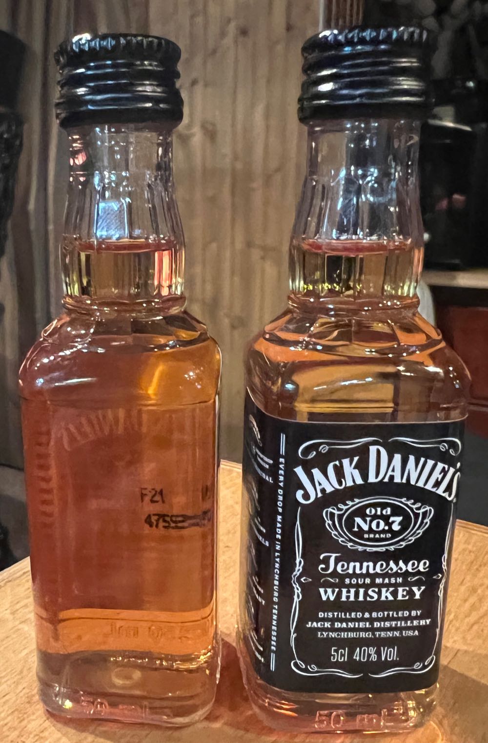 Black Label - 5cl (Plastic Bottle)  - Jack Daniel Distillery (50 mL) alcohol collectible [Barcode 5099873046258] - Main Image 3