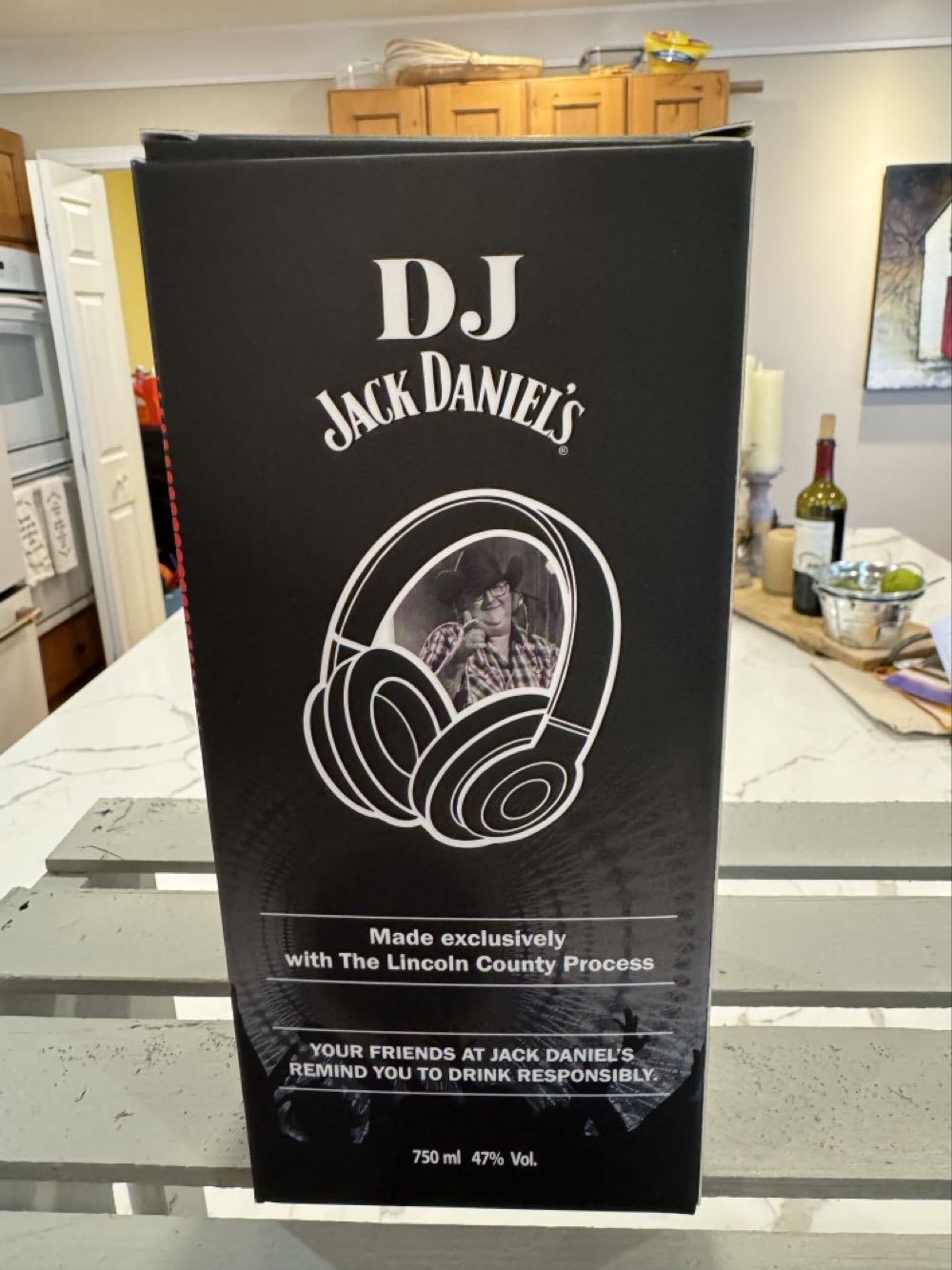 DJ Jack Daniel’s Single Barrel Select Custom - Jack Daniel Distillery (750 mL) alcohol collectible [Barcode 082184087343] - Main Image 4