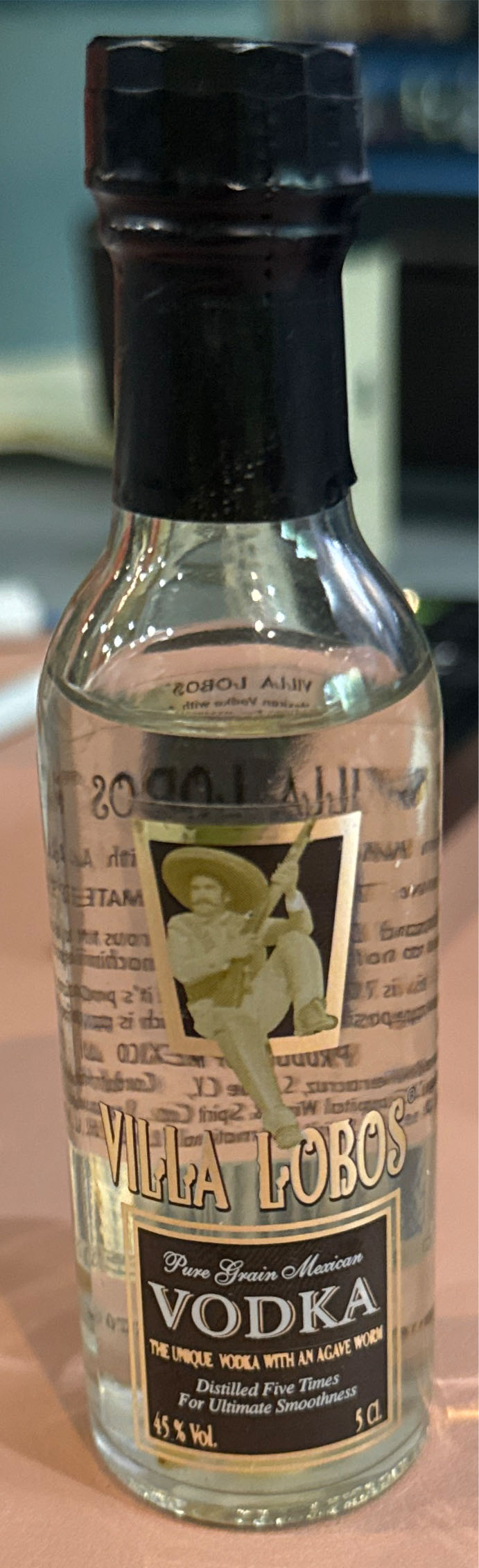Villa Lobos Vodka - Licores Veracruz, S.A. De C.V. (500 mL) alcohol collectible [Barcode 5016978181271] - Main Image 3