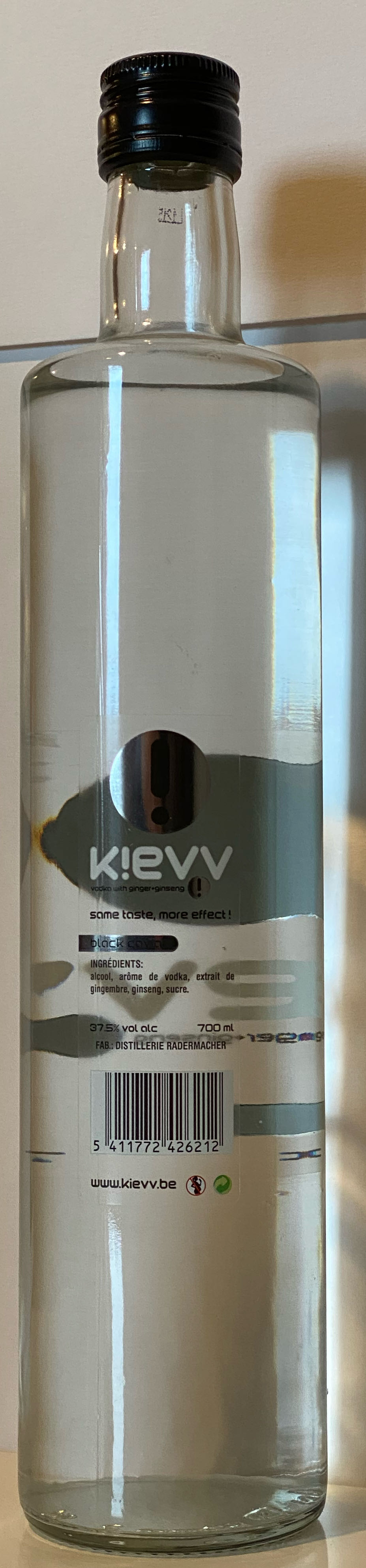 Kievv Vodka Black Caviar - The Radermacher Distillery (700 mL) alcohol collectible [Barcode 5411772426212] - Main Image 2