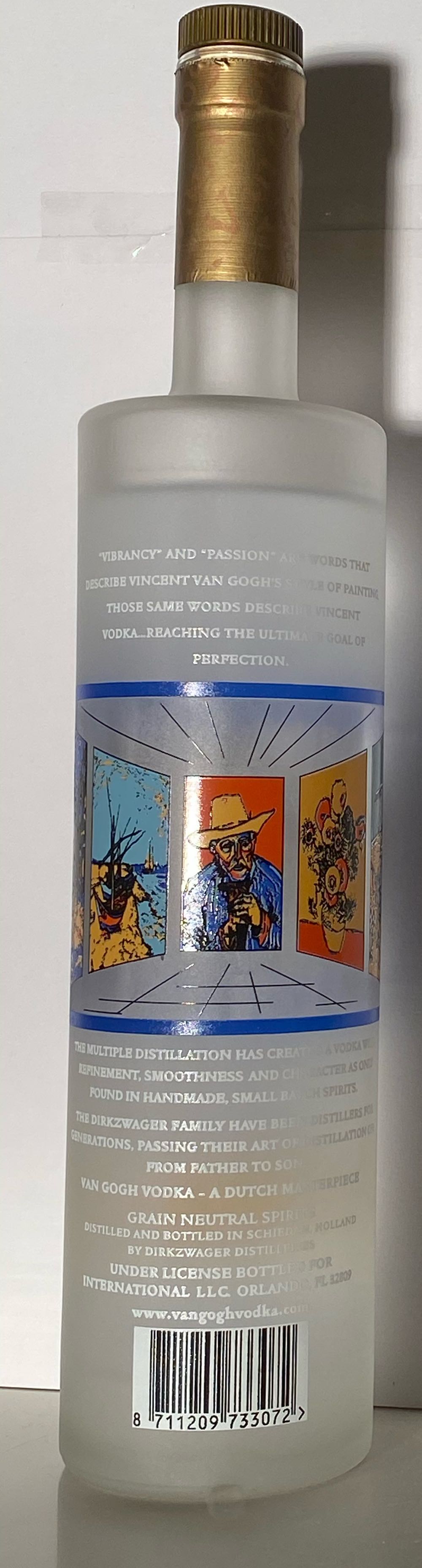 Vincent Van Gogh Vodka 0,7l 37,5% - International LLC (700 mL) alcohol collectible [Barcode 8711209733072] - Main Image 2