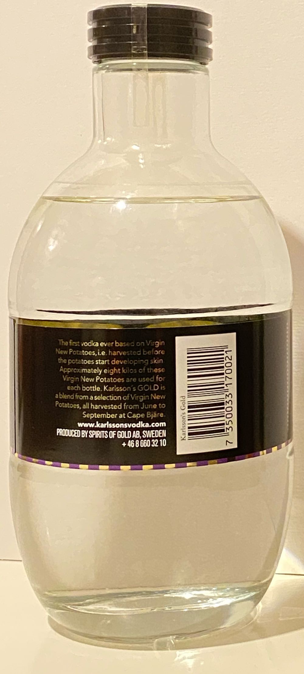 Karlsson’s Gold Vodka - Spirits Of Gold AB (700 mL) alcohol collectible [Barcode 7350033170021] - Main Image 2