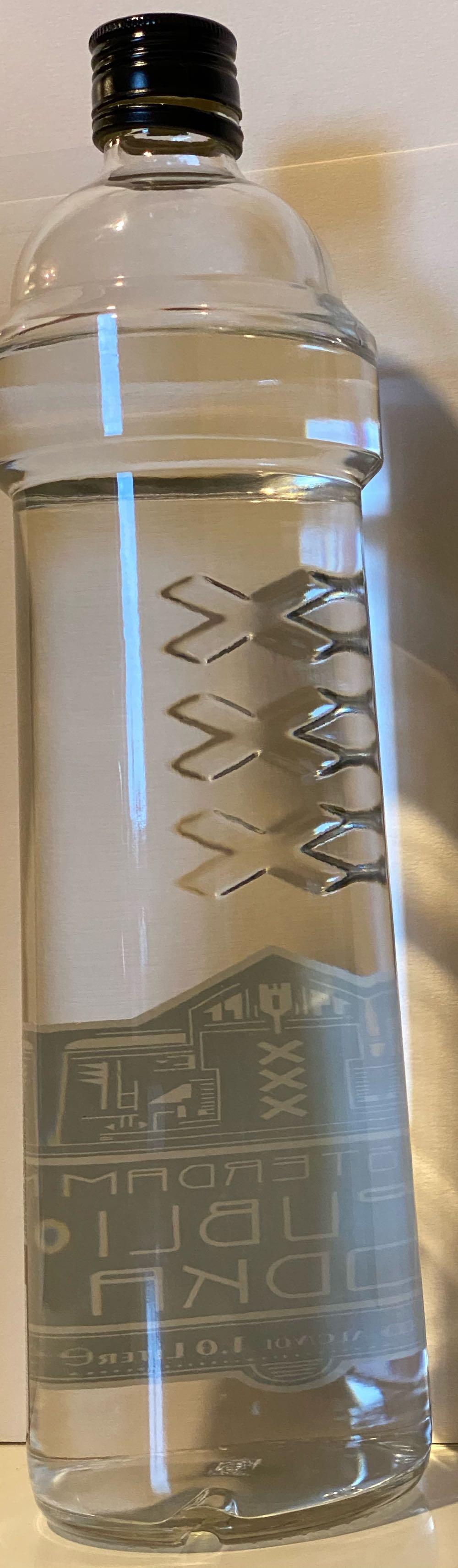 Amsterdam Republic Vodka 1L - Amsterdam Republic Bv (1000 mL) alcohol collectible [Barcode 8711209702719] - Main Image 2