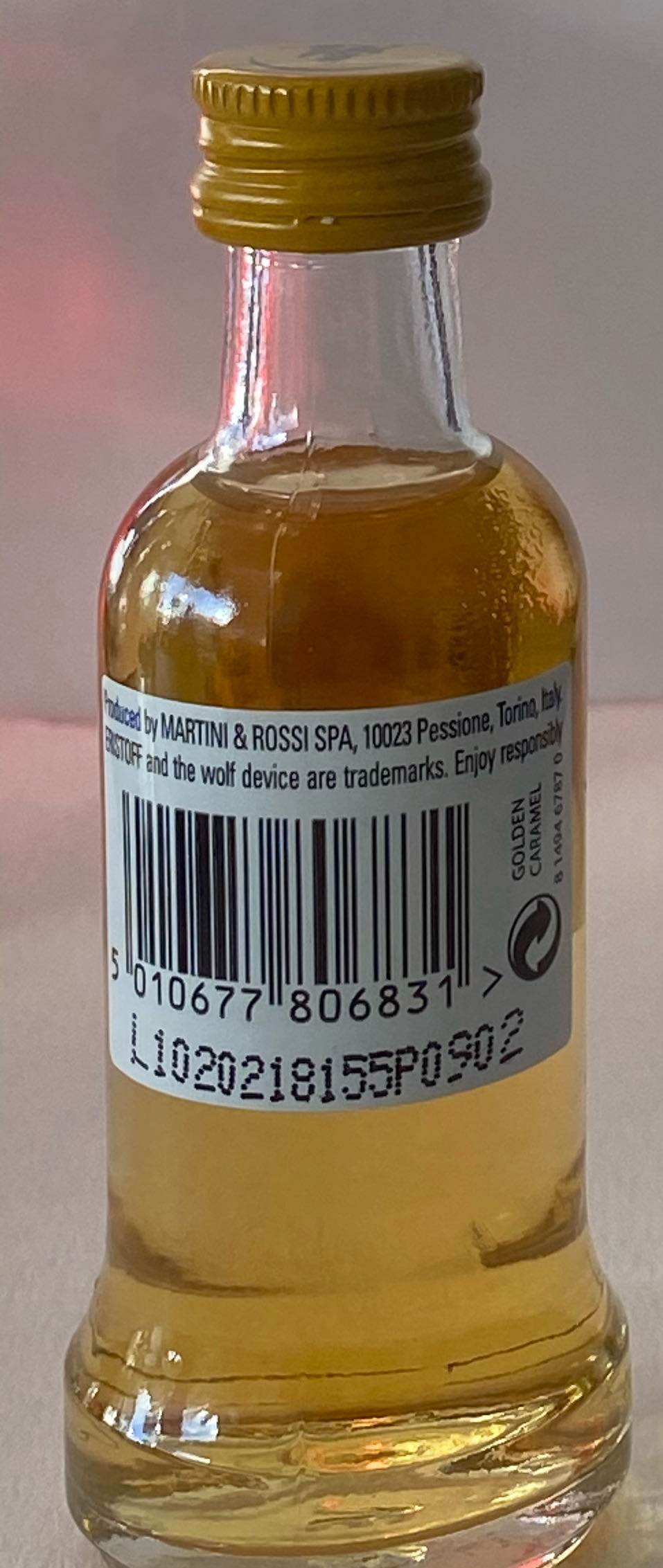 Eristoff Gold 4cl - Martini & Rossi S.P.A. (40 mL) alcohol collectible [Barcode 5010677806831] - Main Image 2