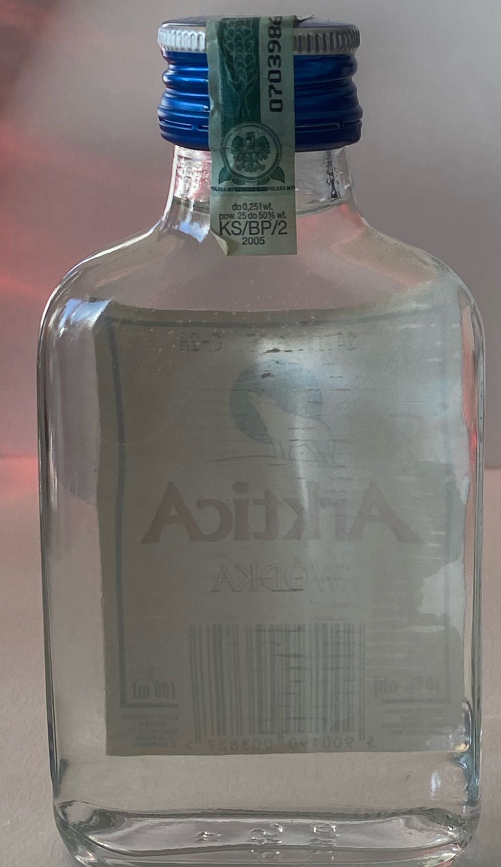 Arktica Wódka 10cl - Kompania Spirytusowa Wratislavia Polmos Wroclaw S.A. (100 mL) alcohol collectible [Barcode 5900190003827] - Main Image 2