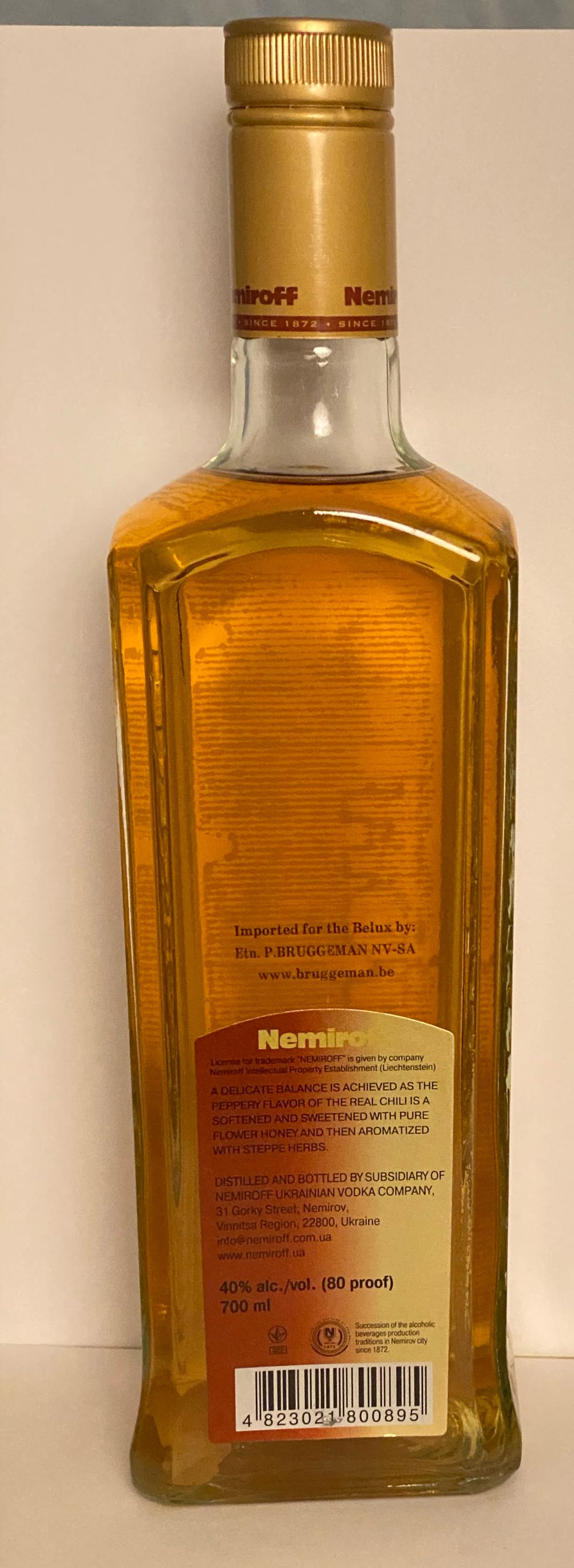 Nemiroff Honey Pepper - Nemiroff Vodka company (700 mL) alcohol collectible [Barcode 4823021800895] - Main Image 3