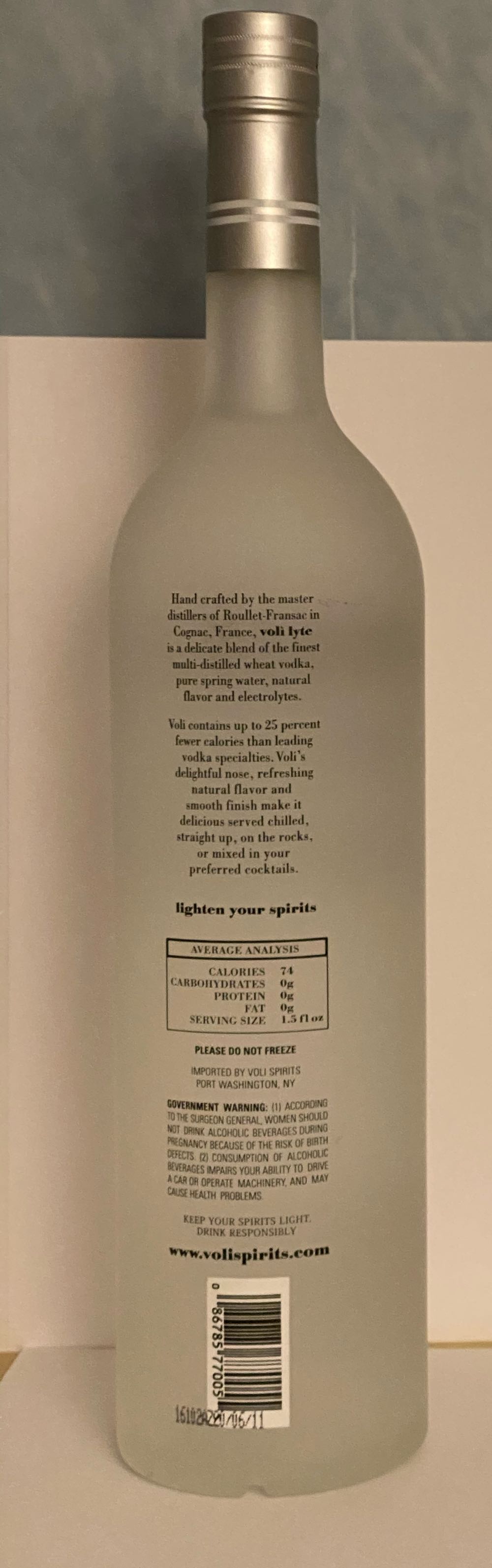 Voli Lyte Vodka 1l 30% - Voli Spirits (1000 mL) alcohol collectible [Barcode 086785770055] - Main Image 2