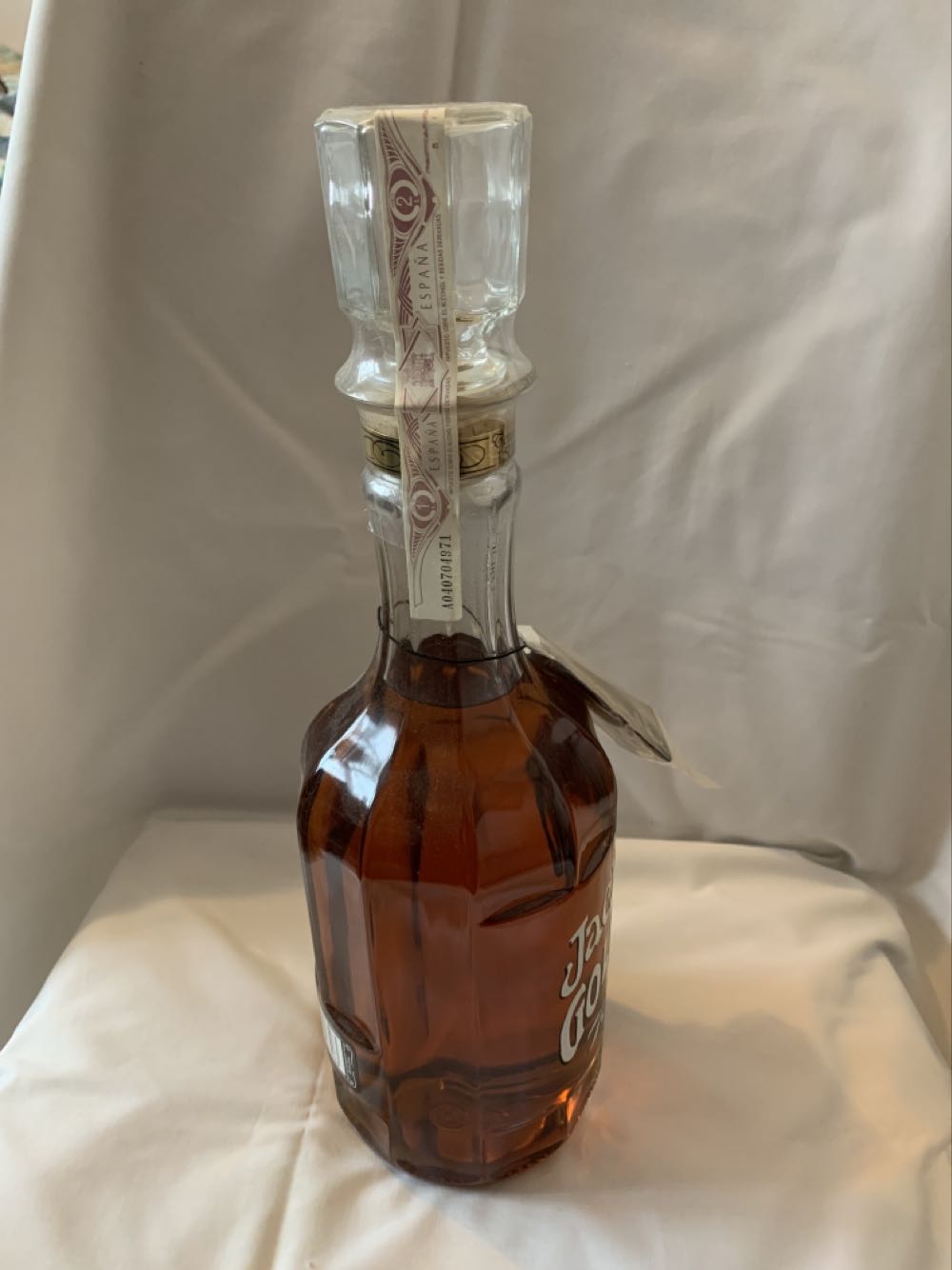 1904 ‘Centennial’ Gold Medal - Jack Daniel’s (1.5 L) alcohol collectible [Barcode 5099873083963] - Main Image 3