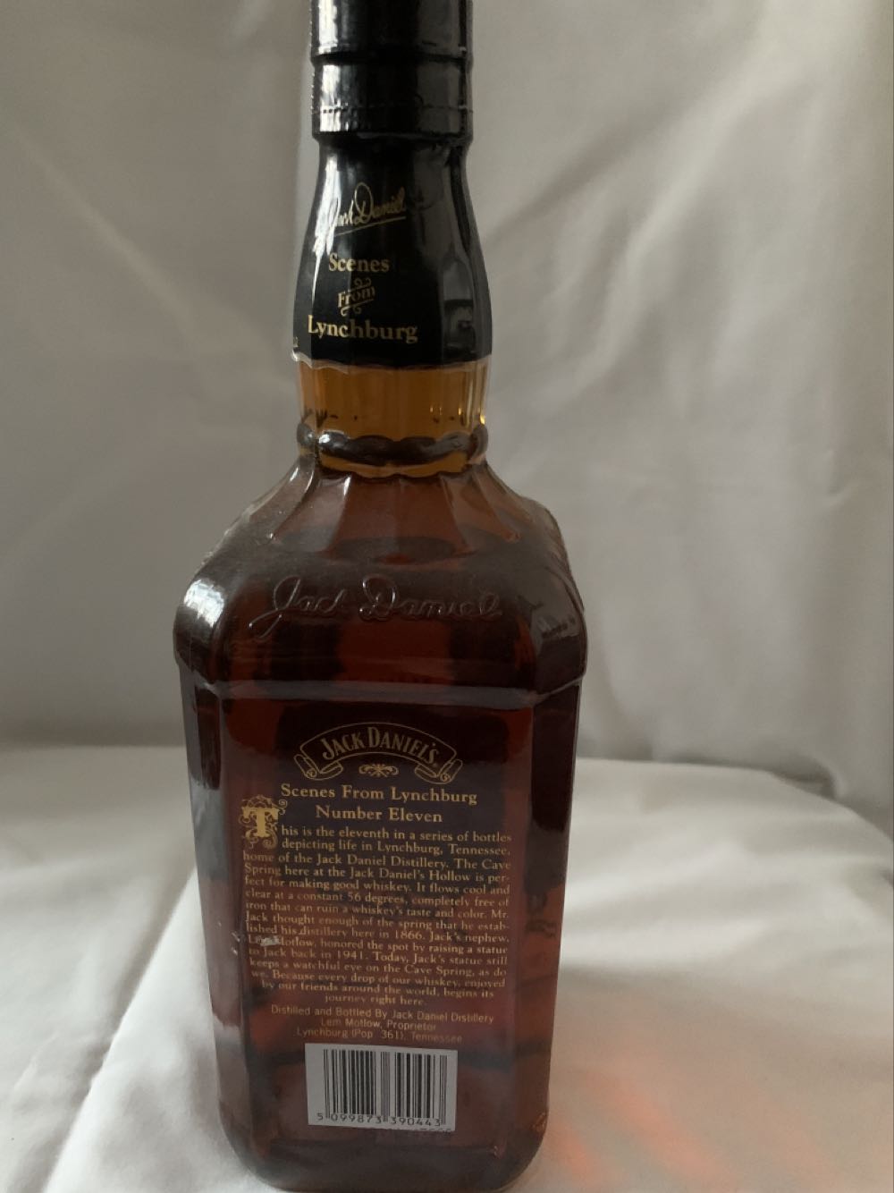 Scenes from Lynchburg #11 - Jack Daniel’s (1 L) alcohol collectible [Barcode 5099873390443] - Main Image 2
