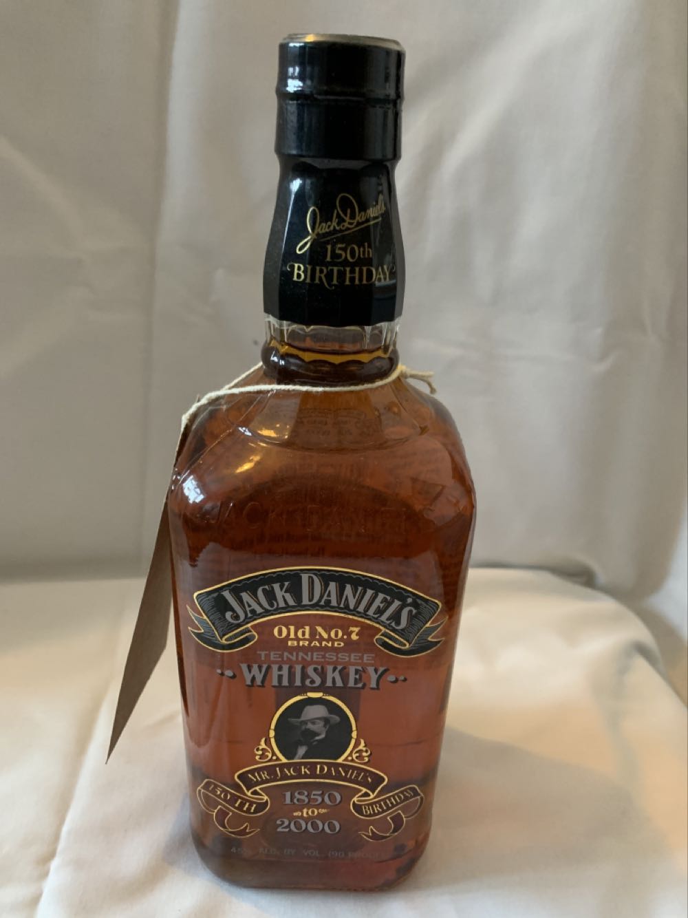 150th Birthday Limited Edition - Jack Daniel‘s Distillery (1 L) alcohol collectible [Barcode 082184084403] - Main Image 3