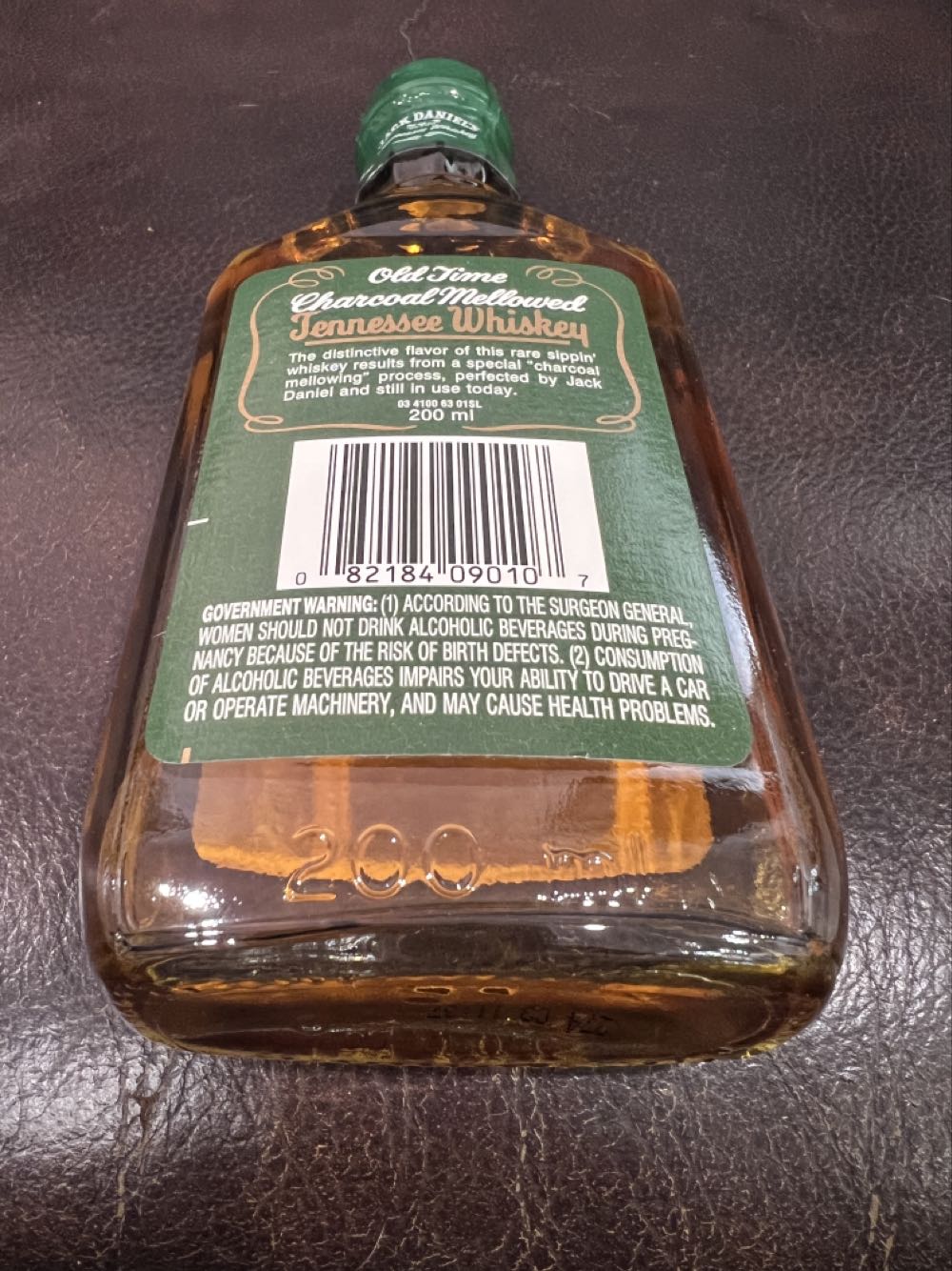 Green Label - Jack Daniel‘s Distillery (200 mL) alcohol collectible [Barcode 082184090107] - Main Image 4
