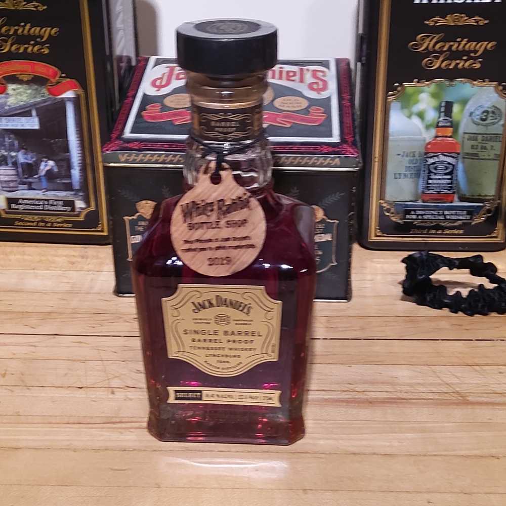 Jack Daniel’s Single Barrel Barrel Proof - Jack Daniel‘s Distillery (375 mL) alcohol collectible [Barcode 082184003701] - Main Image 4