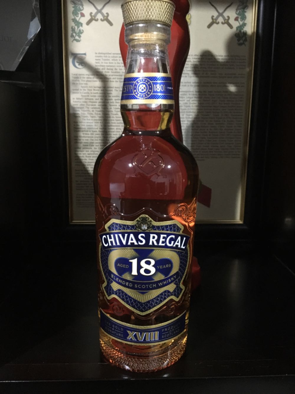 Chivas Regal 18 Year Old Gold Signature - Chivas Regal (700 mL) alcohol collectible [Barcode 5000299225004] - Main Image 4