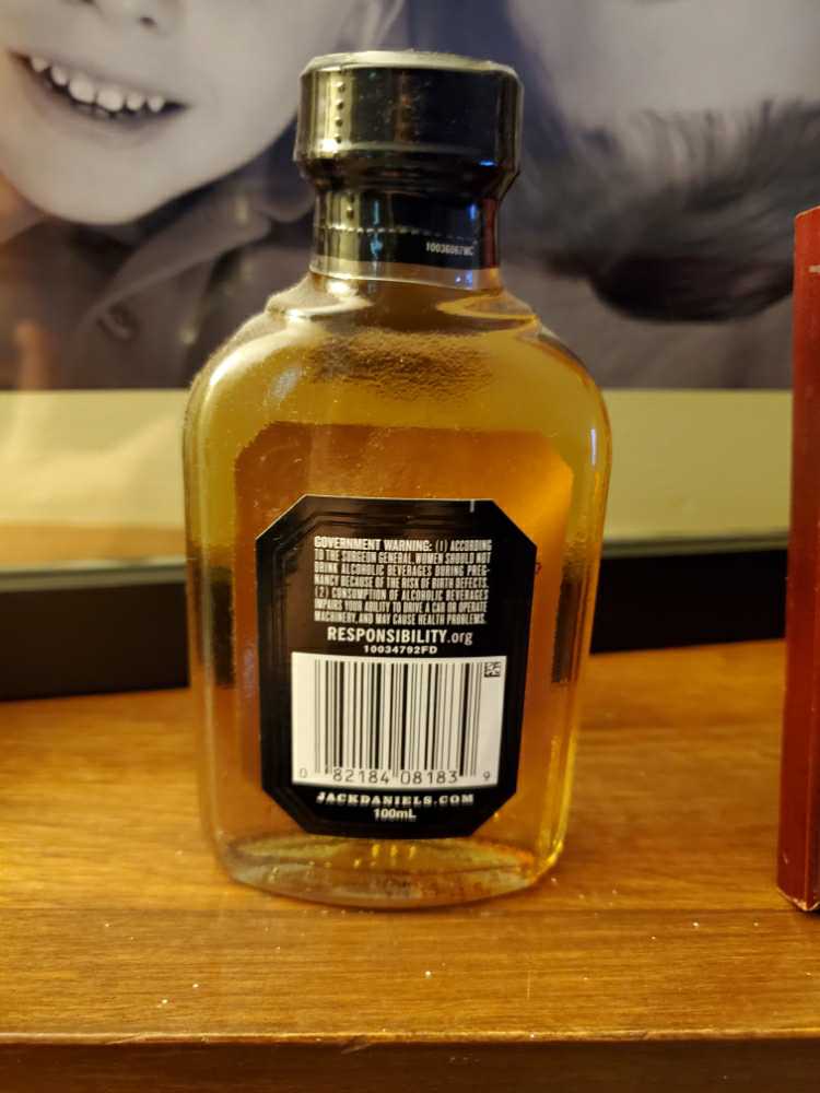 Jack Daniel’s 100mL - Jack Daniel‘s Distillery (100 mL) alcohol collectible [Barcode 082184081839] - Main Image 2