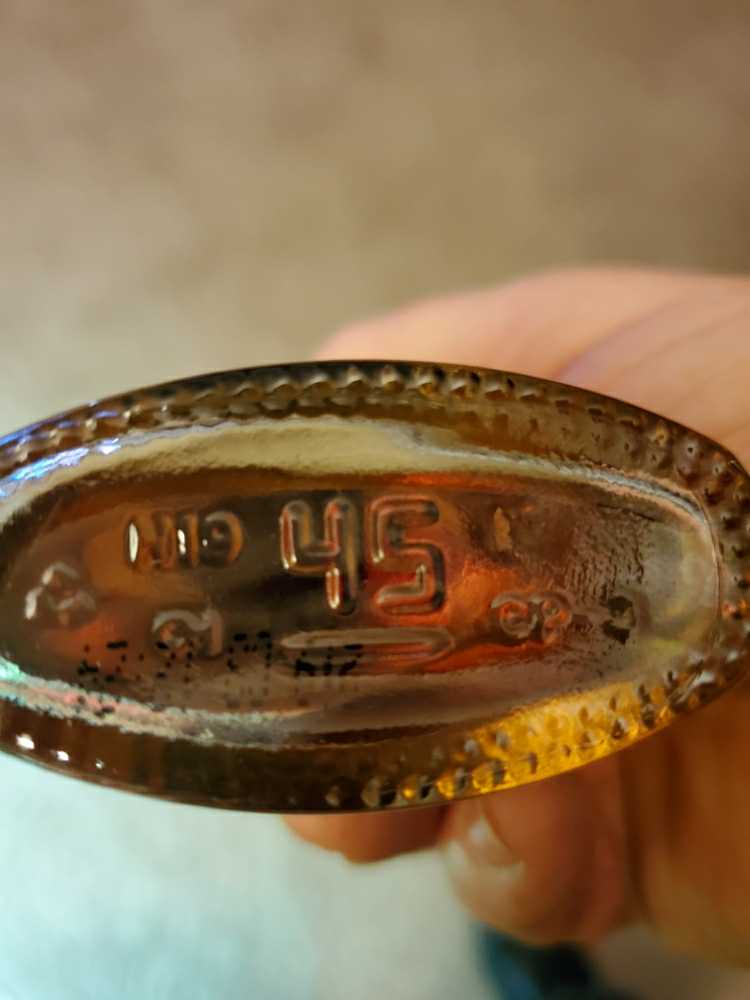 Jack Daniel’s 100mL - Jack Daniel‘s Distillery (100 mL) alcohol collectible [Barcode 082184081839] - Main Image 3