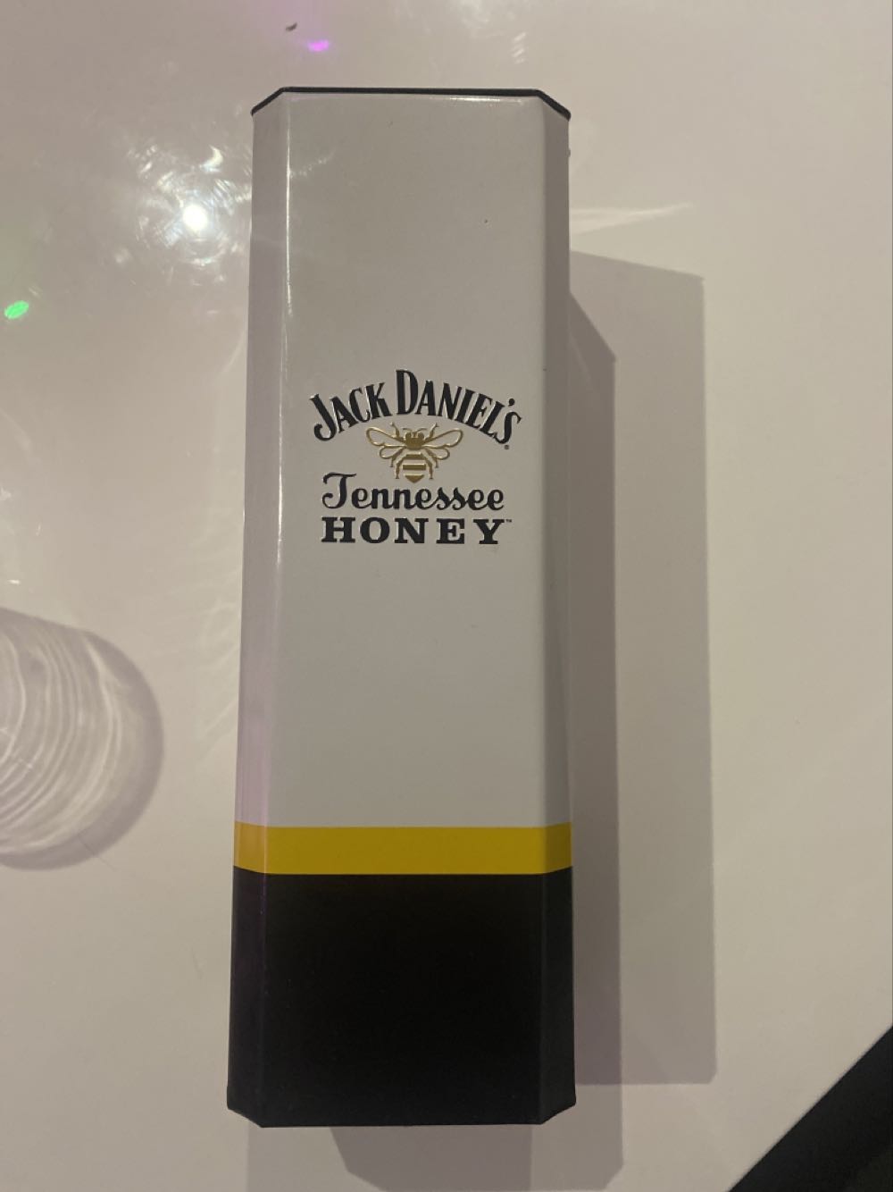 Honey UK With Tin - Jack Daniel’s Distillery, Lynchburg, TN (700 mL) alcohol collectible [Barcode 5099873001370] - Main Image 2