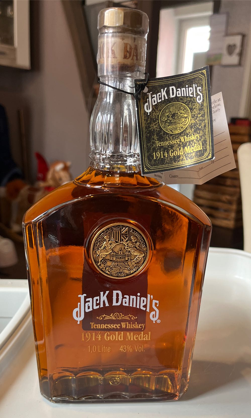 1914 Gold Medal - Jack Daniel Distillery (1 L) alcohol collectible [Barcode 5099873086933] - Main Image 3