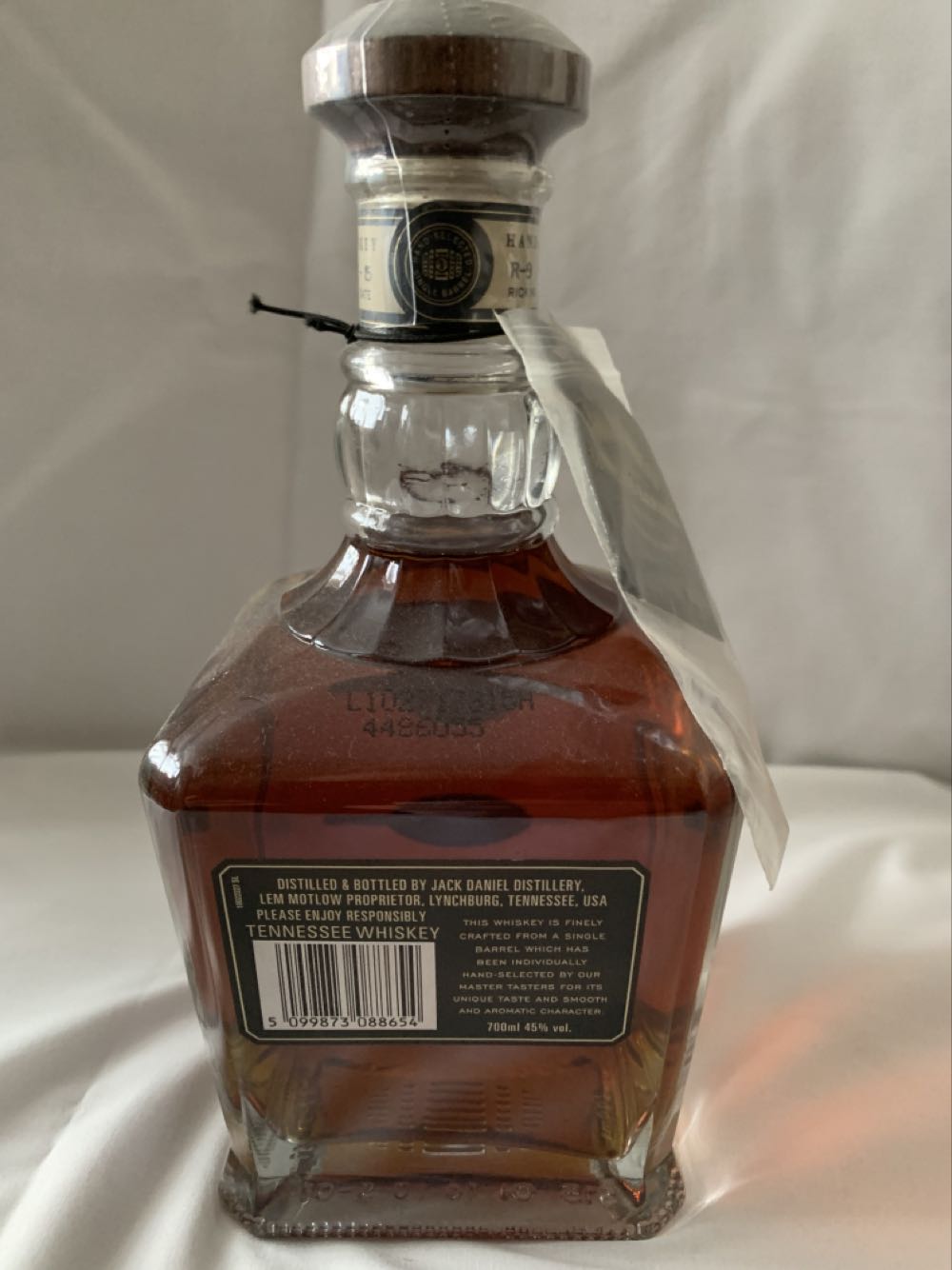 Poker Set #1  - Jack Daniel Distillery (700 mL) alcohol collectible [Barcode 5099873088654] - Main Image 2