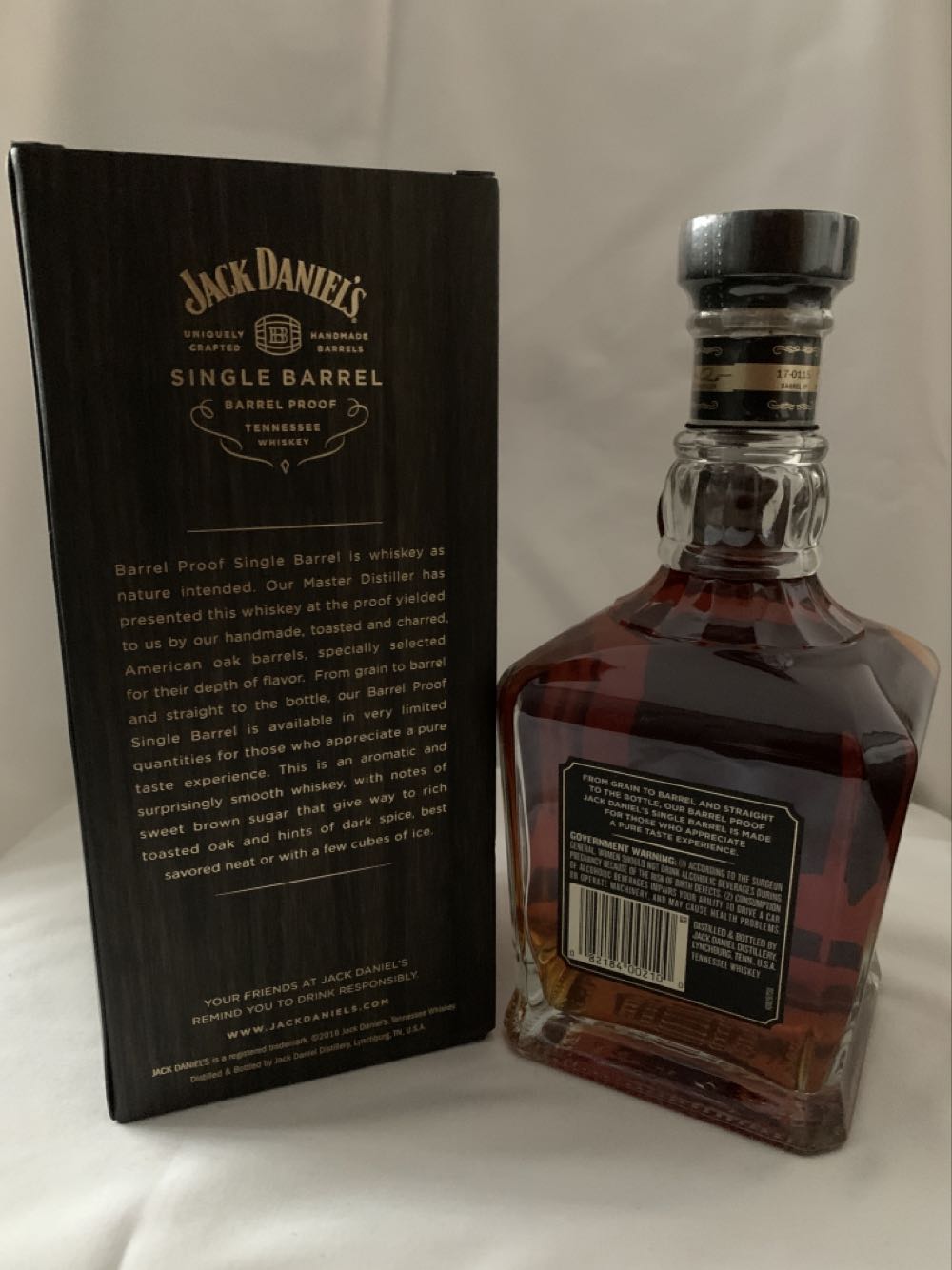 Volunteer State Squire BP #1 - Jack Daniel‘s Distillery (750 mL) alcohol collectible [Barcode 082184002100] - Main Image 2