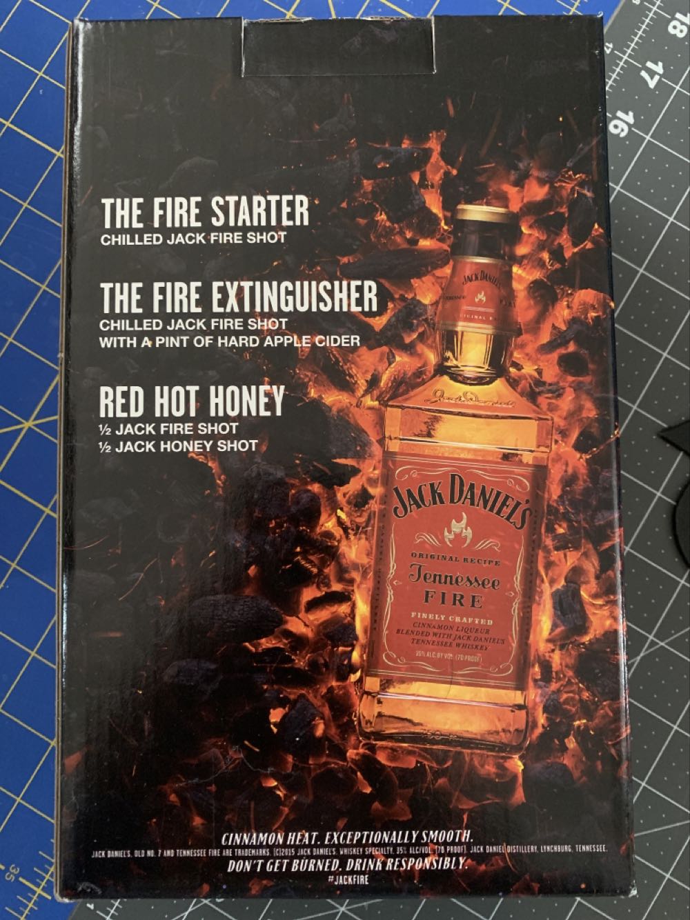 Jack Daniel’s Tennessee Fire Gift Set - Jack Daniel Distillery (750 mL) alcohol collectible [Barcode 082184001172] - Main Image 2