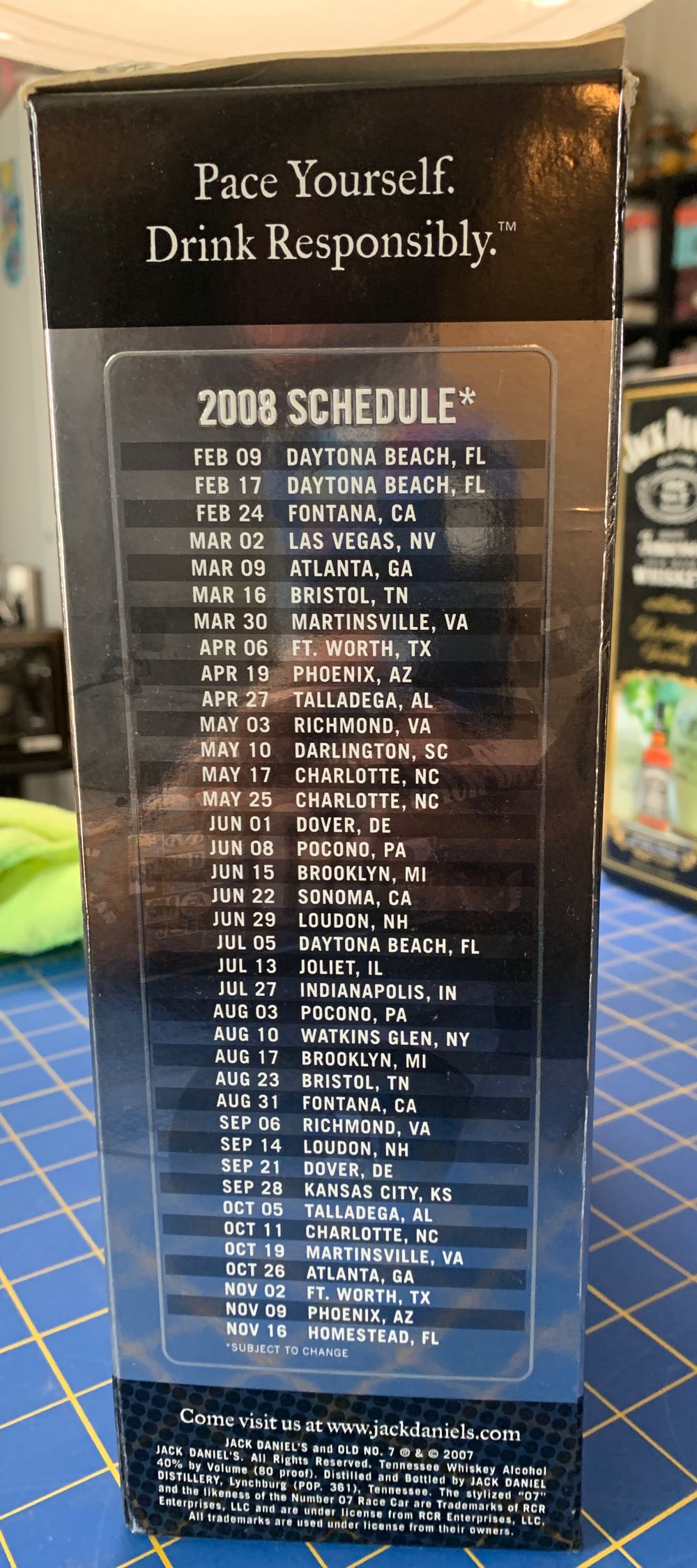 Jack Daniel’s Racing Gift Set - Jack Daniel Distillery (750 mL) alcohol collectible [Barcode 082184224960] - Main Image 3