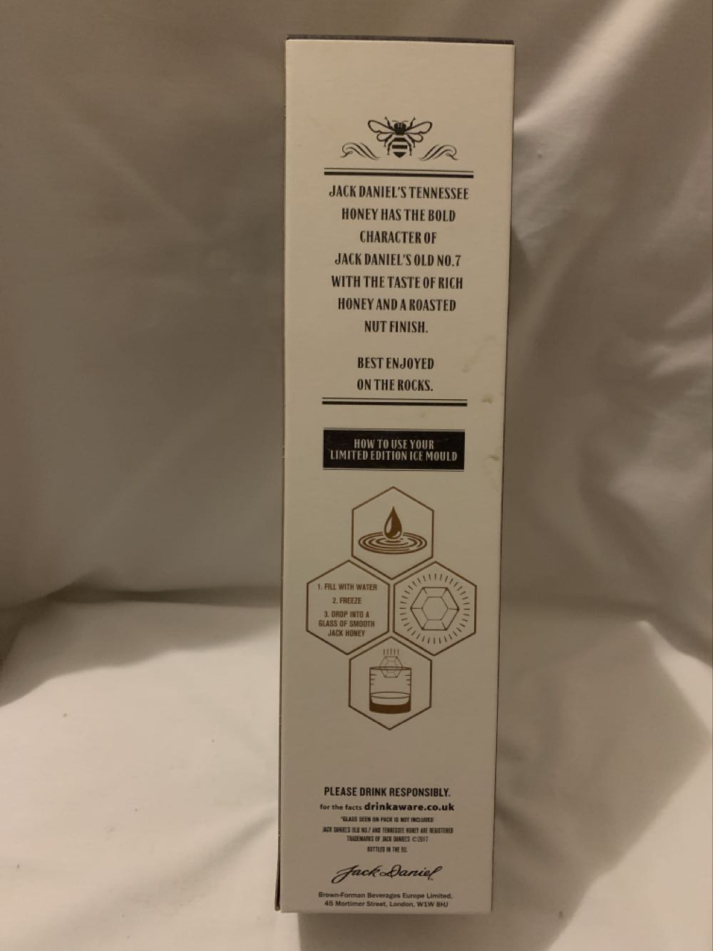 Honey - Ice Mould - Jack Daniel’s (700 mL) alcohol collectible [Barcode 5099873001370] - Main Image 2