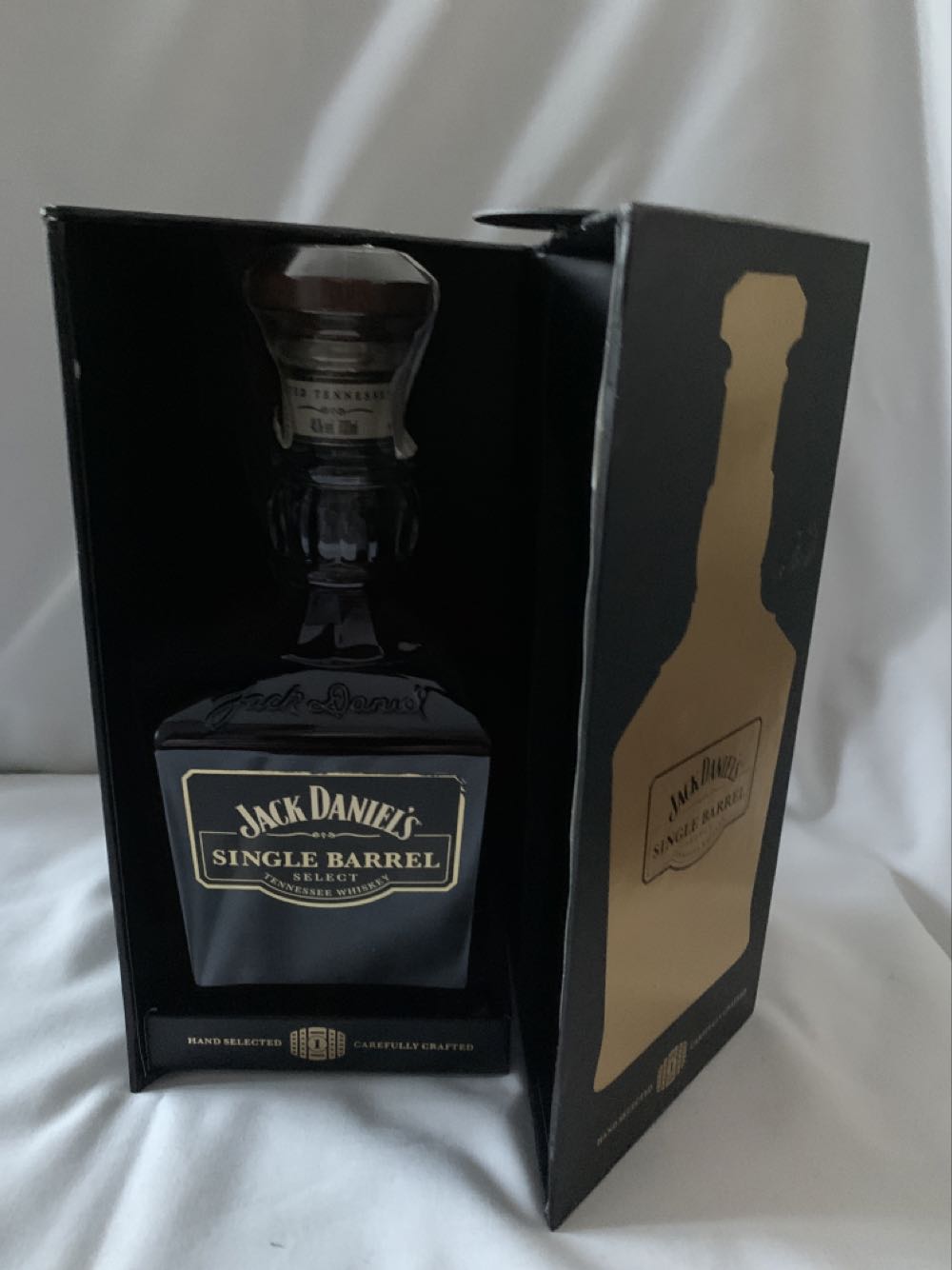 Single Barrel Select - Generation 4 With Gold Bottle Box - Jack Daniel’s (700 mL) alcohol collectible [Barcode 5099873207345] - Main Image 2