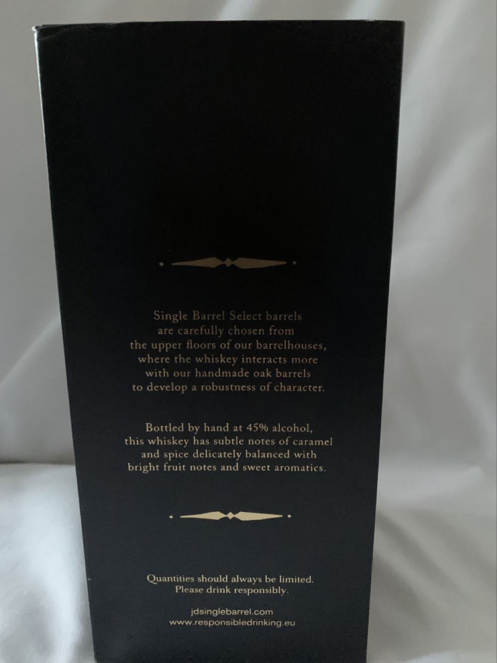 Single Barrel Select - Generation 4 With Gold Bottle Box - Jack Daniel’s (700 mL) alcohol collectible [Barcode 5099873207345] - Main Image 4