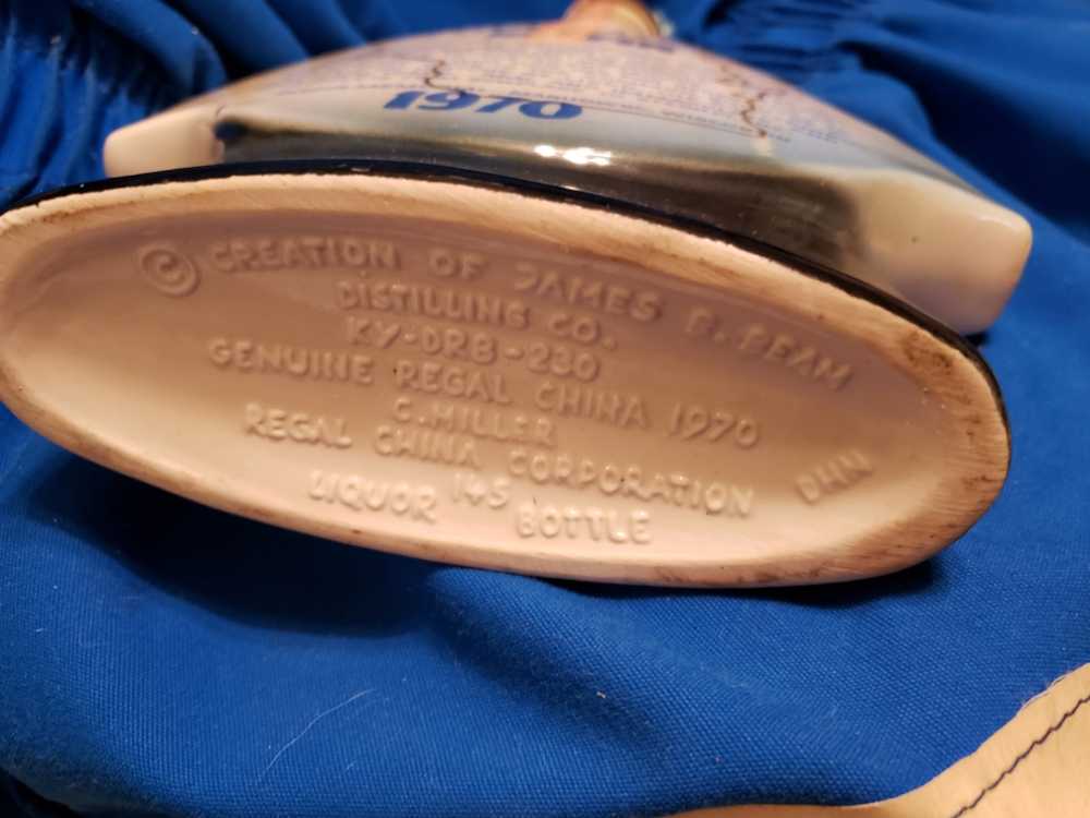 Manitowoc Submarine Memorial Association - Operation REDFIN - James B. Beam Distilling Co. (750 mL) alcohol collectible - Main Image 3