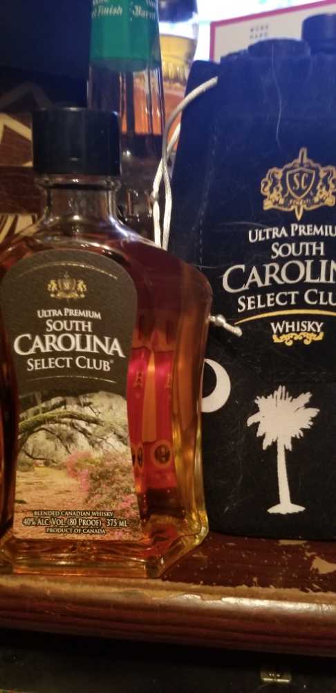 South Carolina Select Club  - Elite Brands (375 mL) alcohol collectible [Barcode 009016017811] - Main Image 1