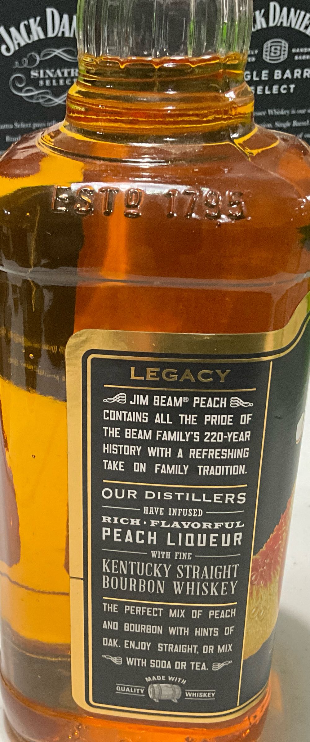 Jim Beam Peach Bourbon Whiskey - Jim B.Beam Distilling Co. (750 mL) alcohol collectible [Barcode 080686021148] - Main Image 3