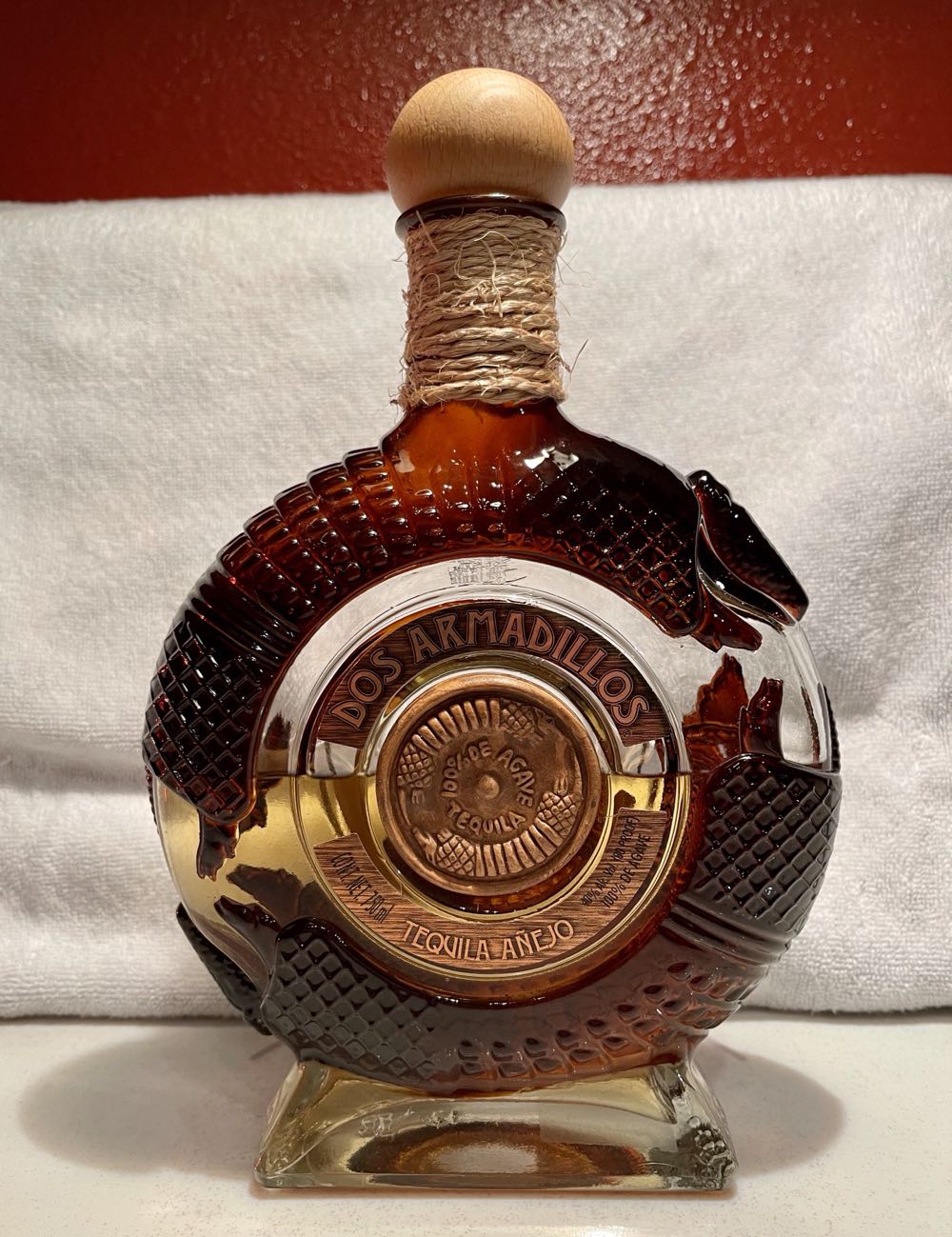 Dos Armadillos  alcohol collectible - Main Image 1