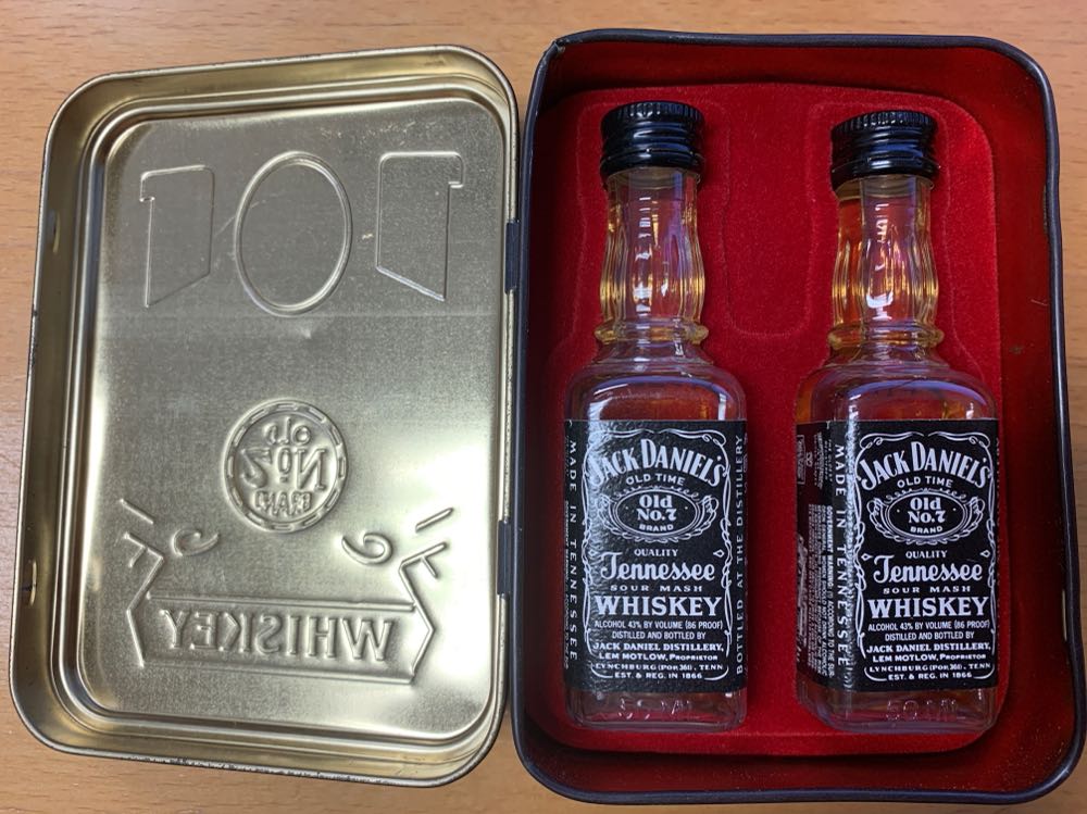 Set Mini Green Tin - Jack Daniel’s Distillery, Lynchburg, TN (50 mL) alcohol collectible [Barcode 082184704943] - Main Image 2