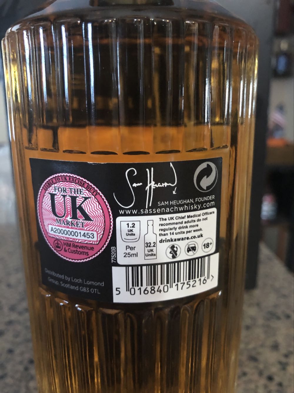 The Sassenach - Sassenach Spirits (700 mL) alcohol collectible [Barcode 5016840175216] - Main Image 2