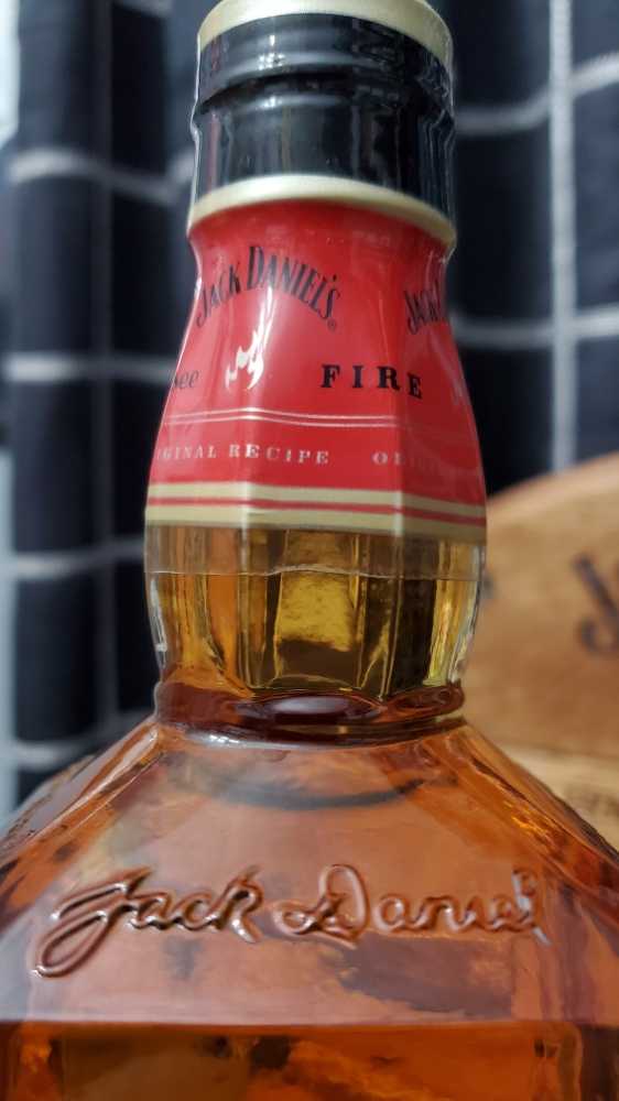 Rolling Stones 2019 No Filter Tour - Jack Daniel‘s Distillery (750 mL) alcohol collectible - Main Image 4